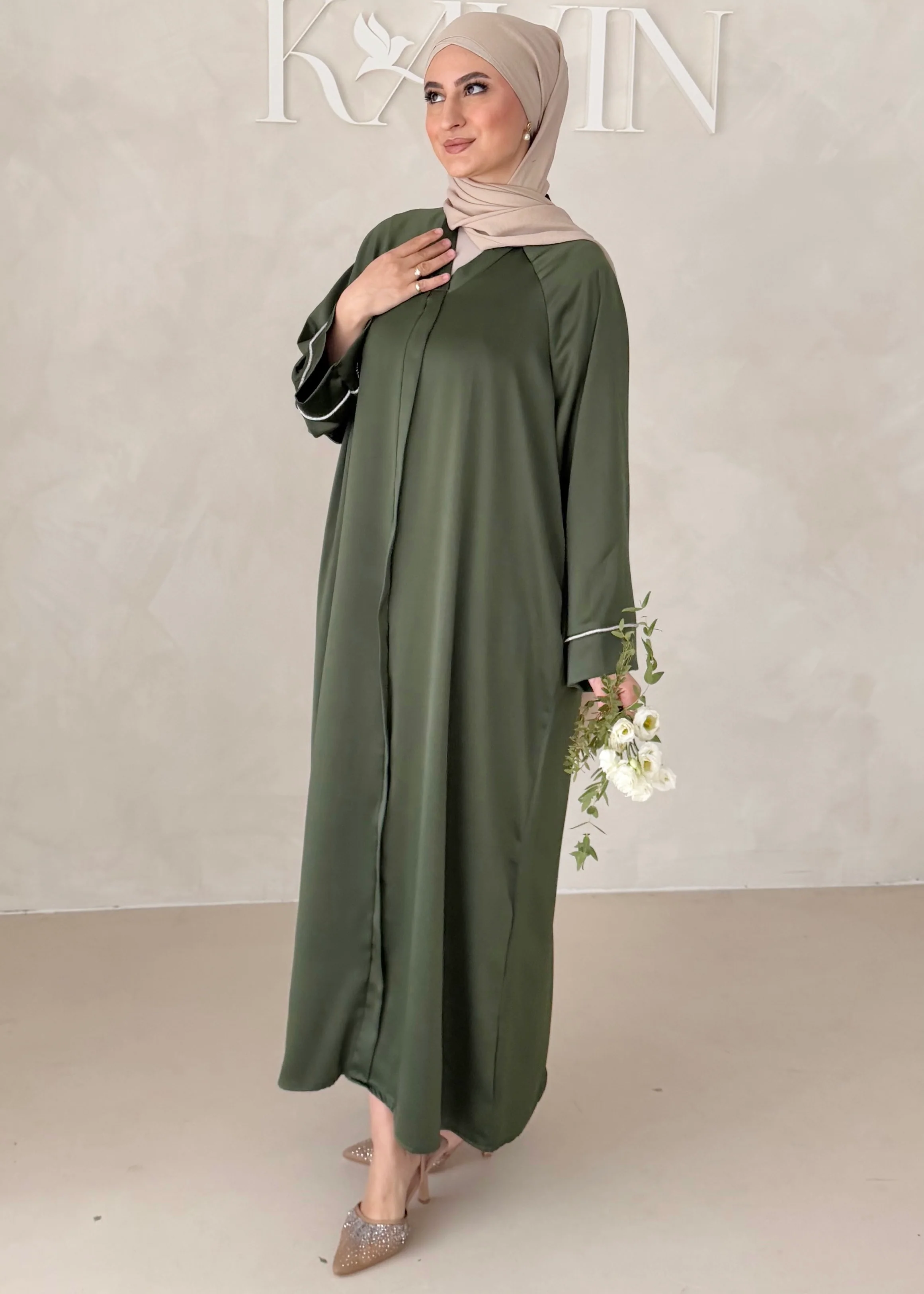 Glitter Abaya - Image 10