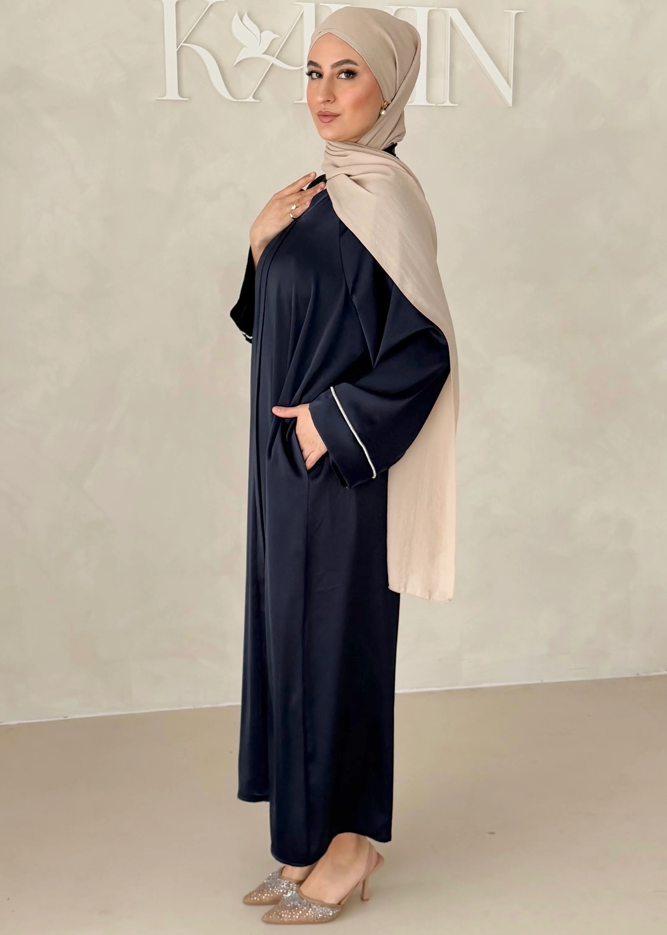 Glitter Abaya - Image 17