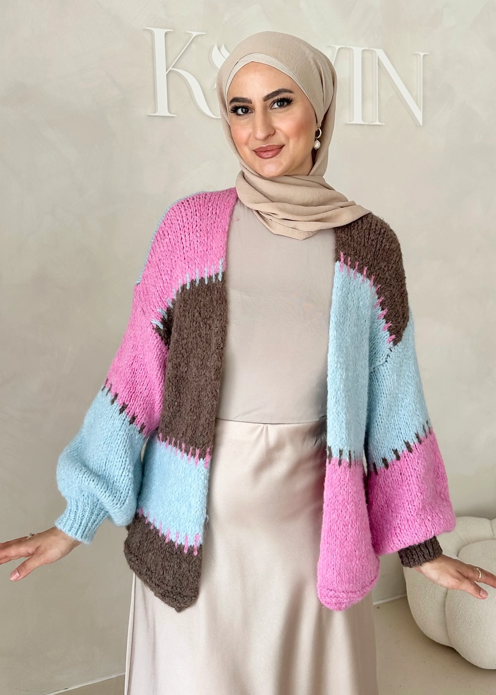 Cardigan Bunt - Image 10