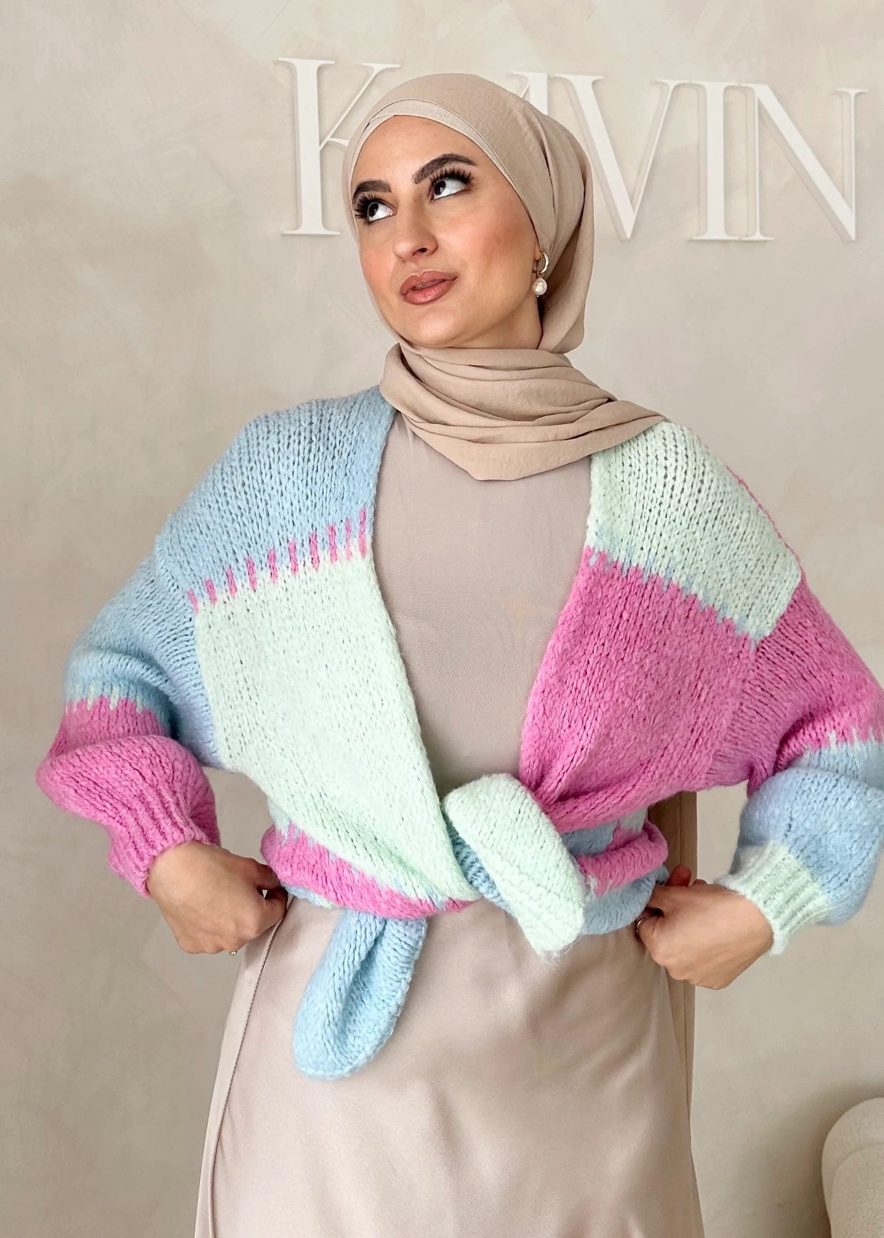 Cardigan Bunt - Image 13