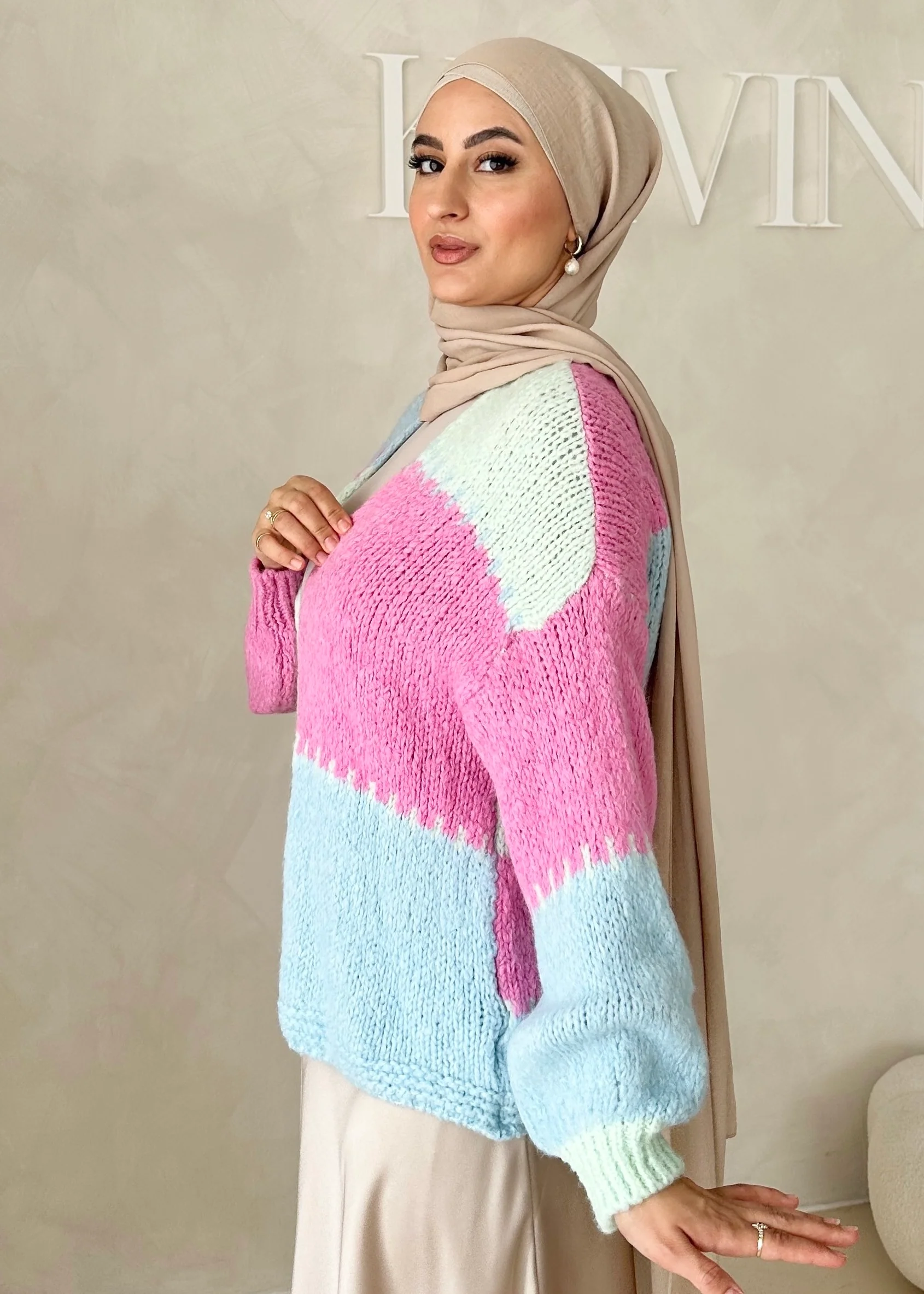Cardigan Bunt - Image 14
