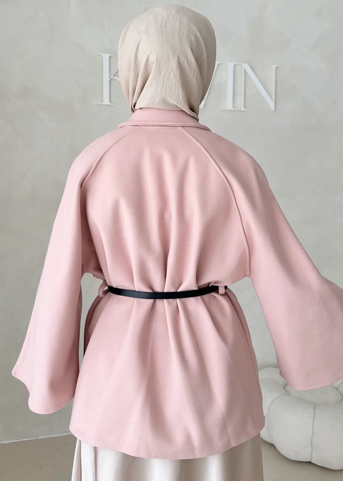Blazerjacke mit Gürtel - Image 12