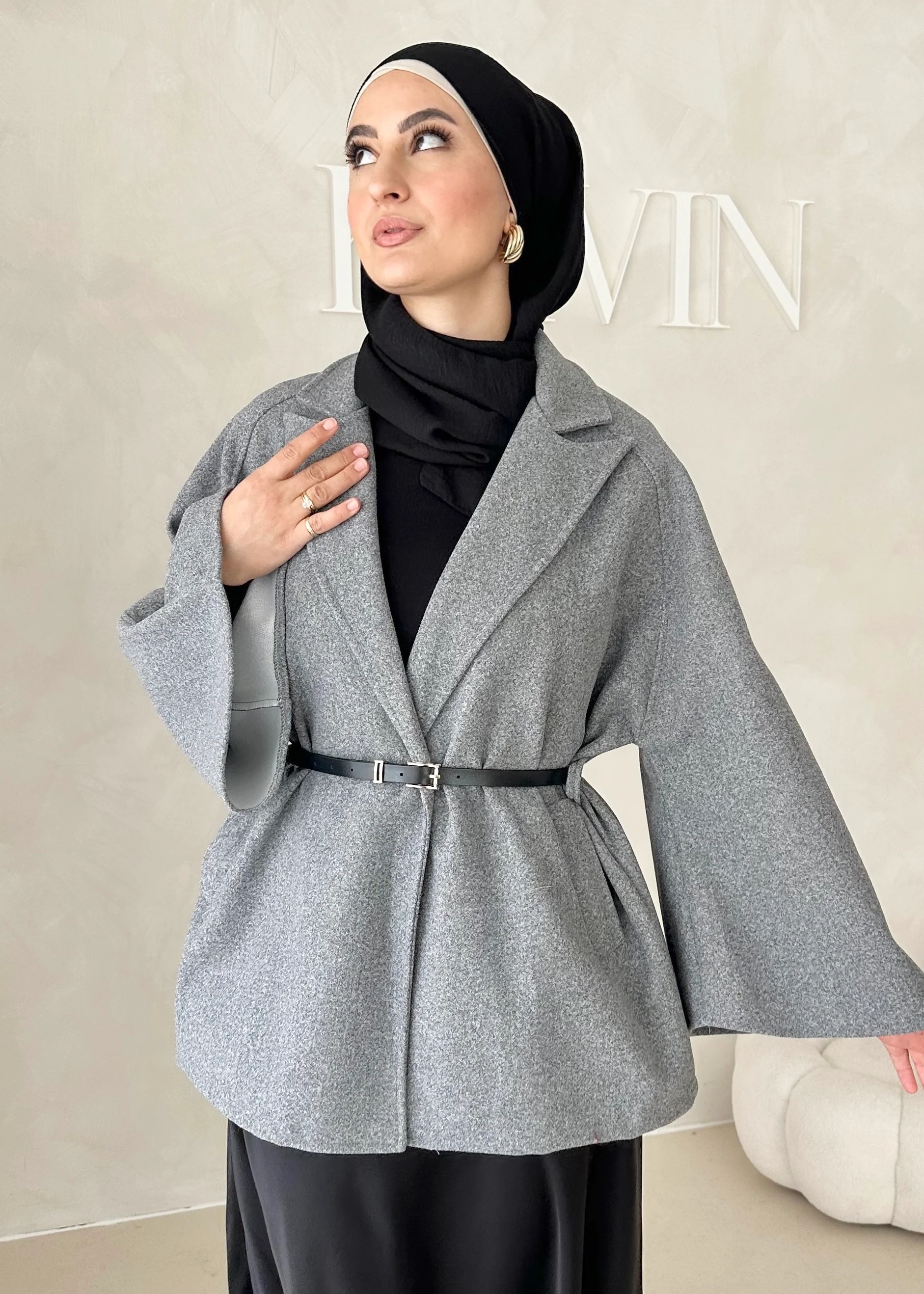 Blazerjacke mit Gürtel - Image 17