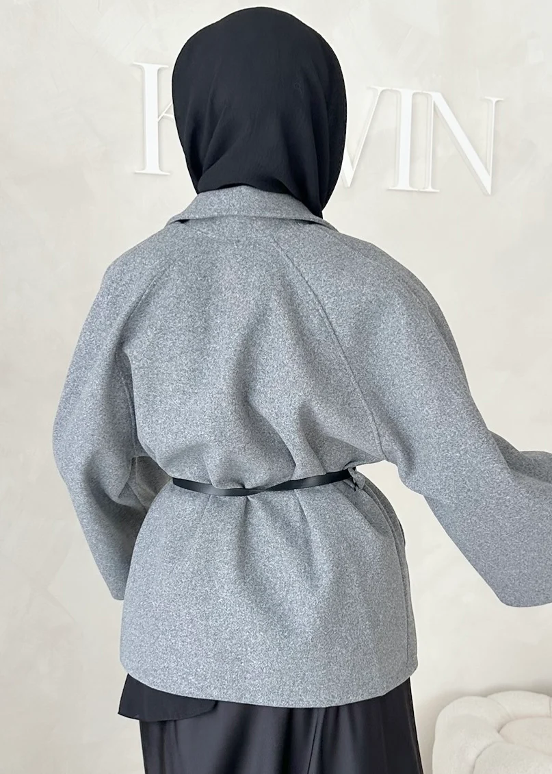 Blazerjacke mit Gürtel - Image 19
