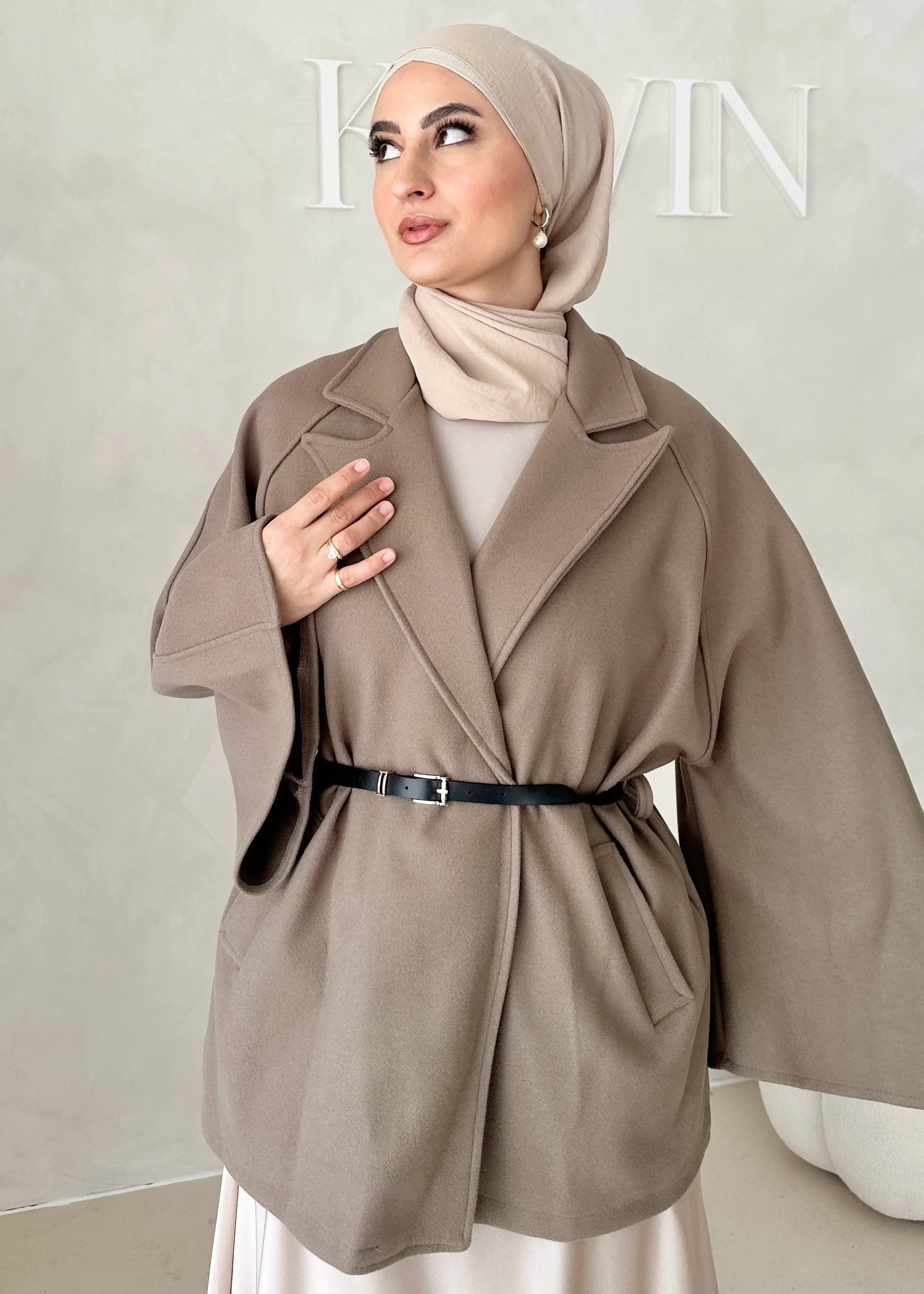 Blazerjacke mit Gürtel - Image 8