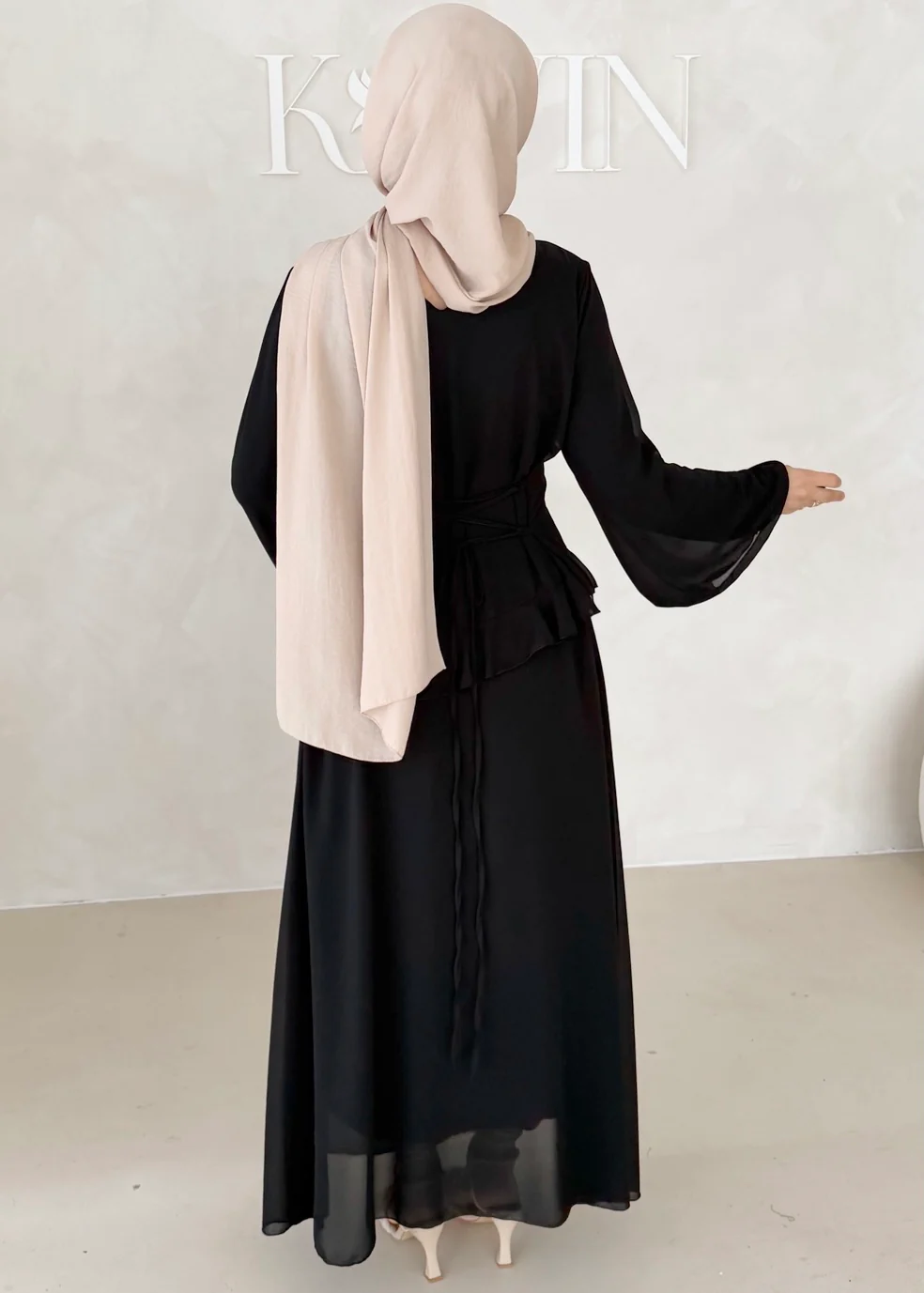 Chiffon Kleid mit Volant Details - Image 33