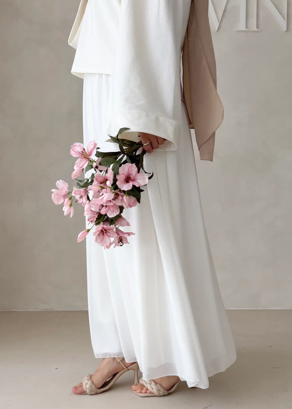 Chiffon Rock - Image 11