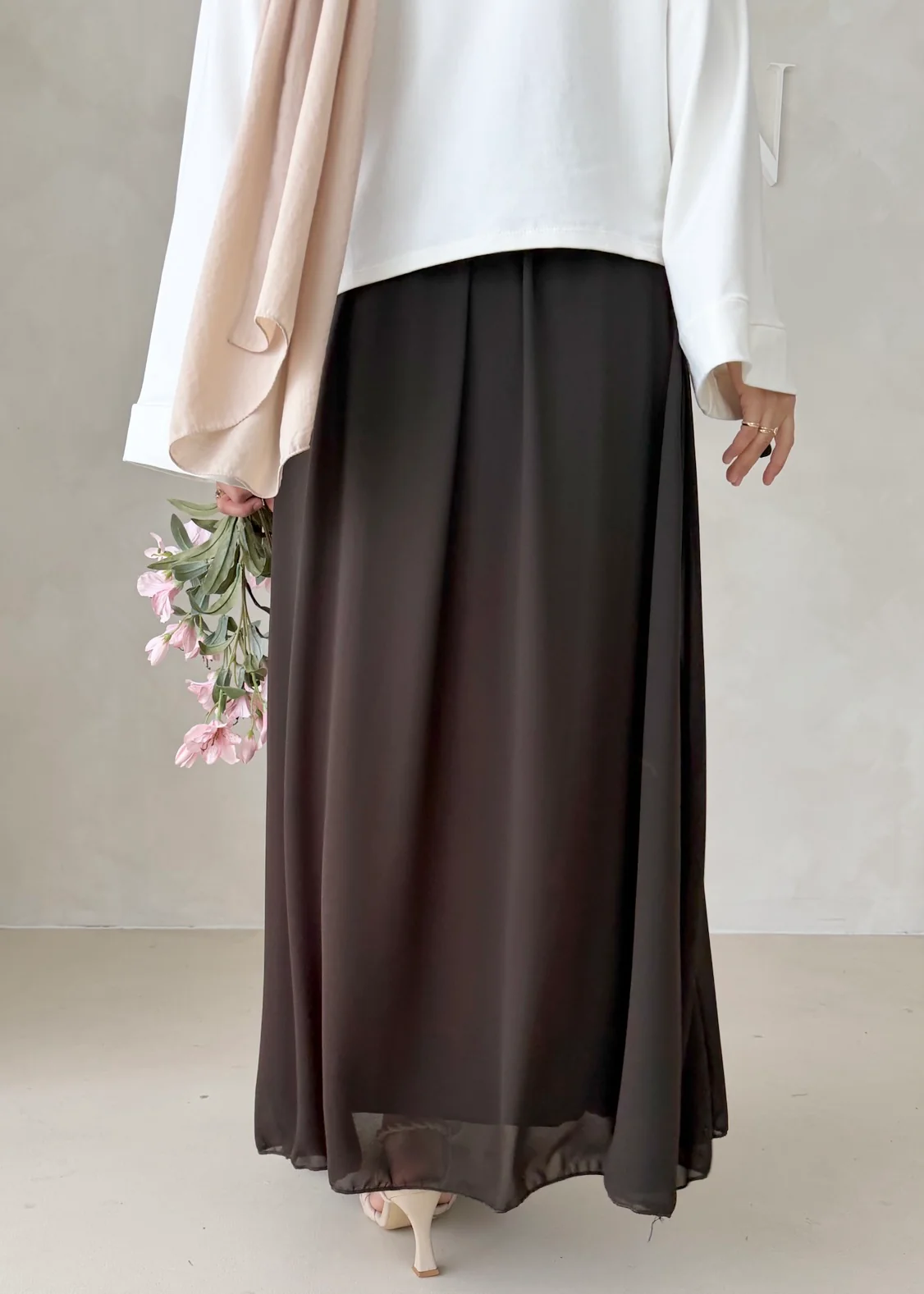 Chiffon Rock - Image 15