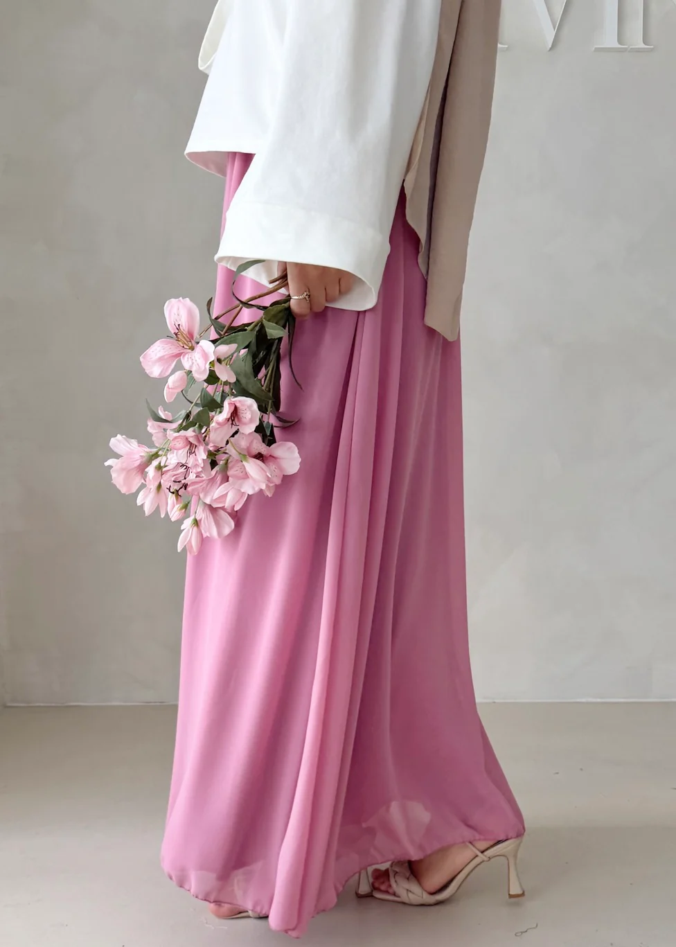 Chiffon Rock - Image 8