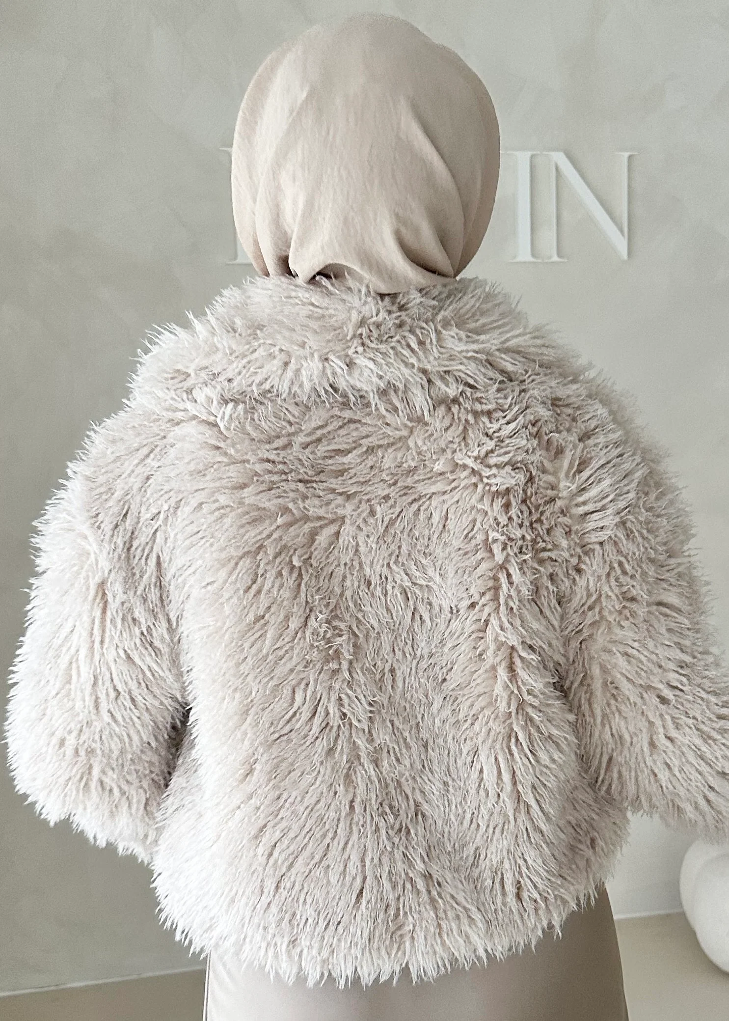 Pelzjacke - Image 11