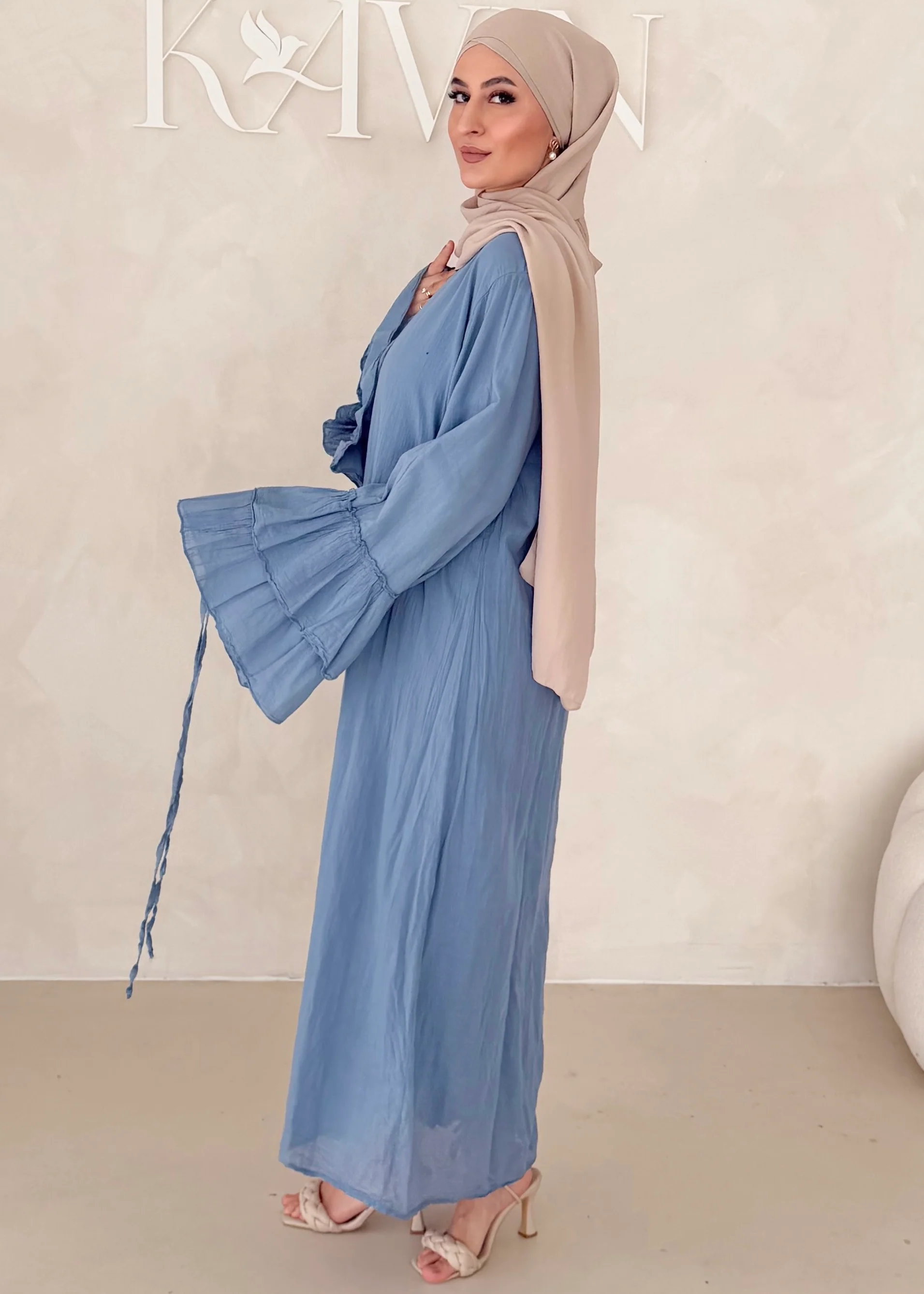 Cotton Kleid mit Trompetenärmeln - Image 21