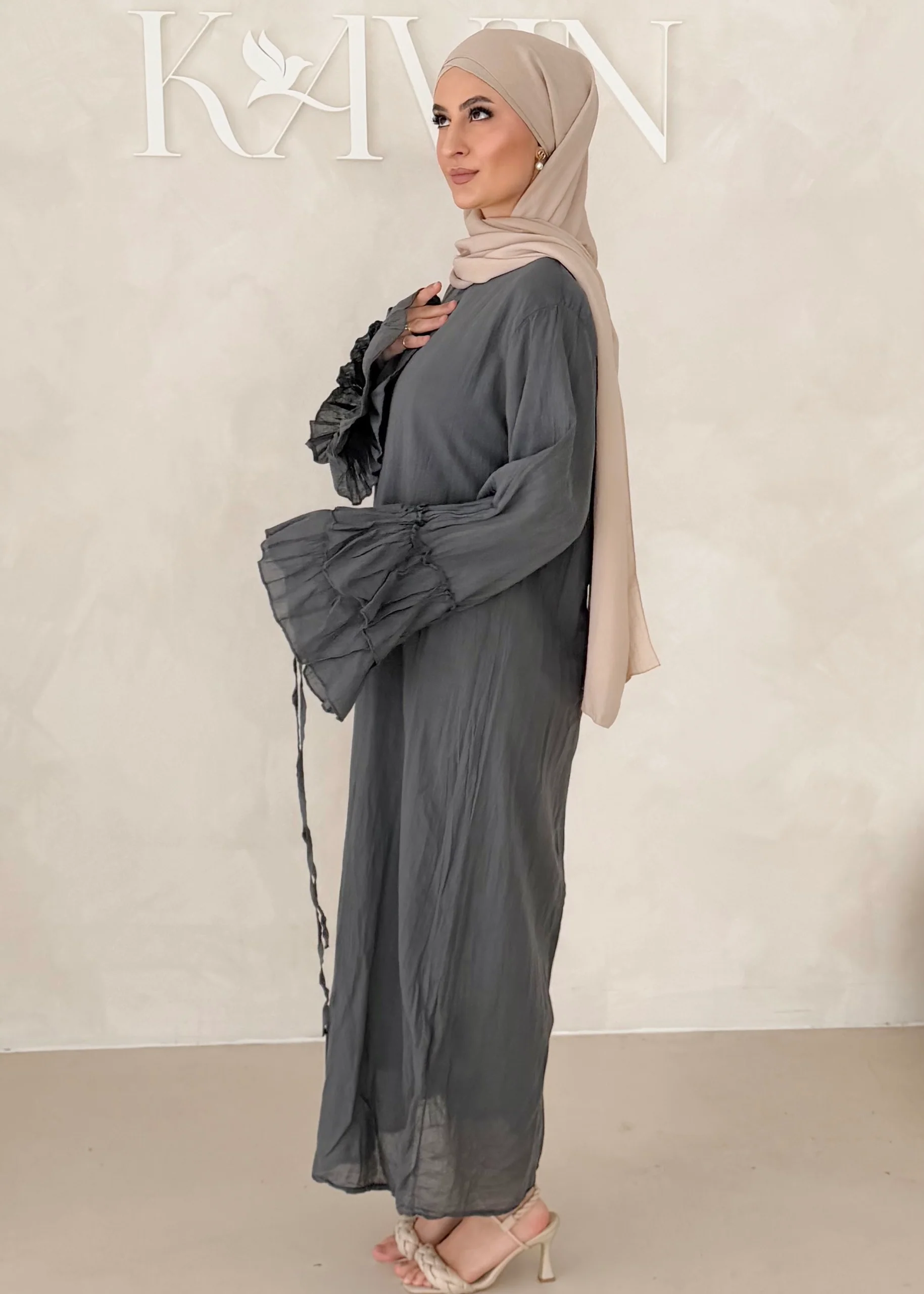 Cotton Kleid mit Trompetenärmeln - Image 24