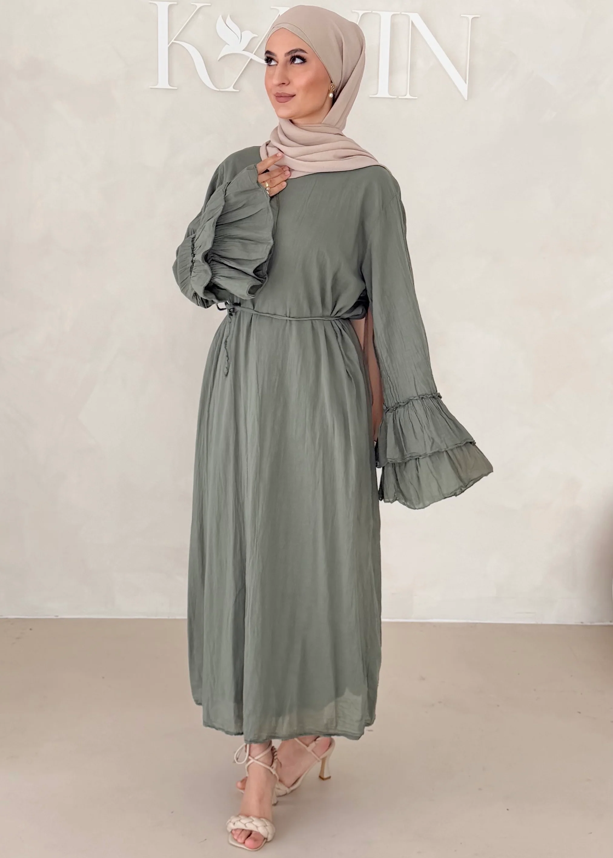 Cotton Kleid mit Trompetenärmeln - Image 28