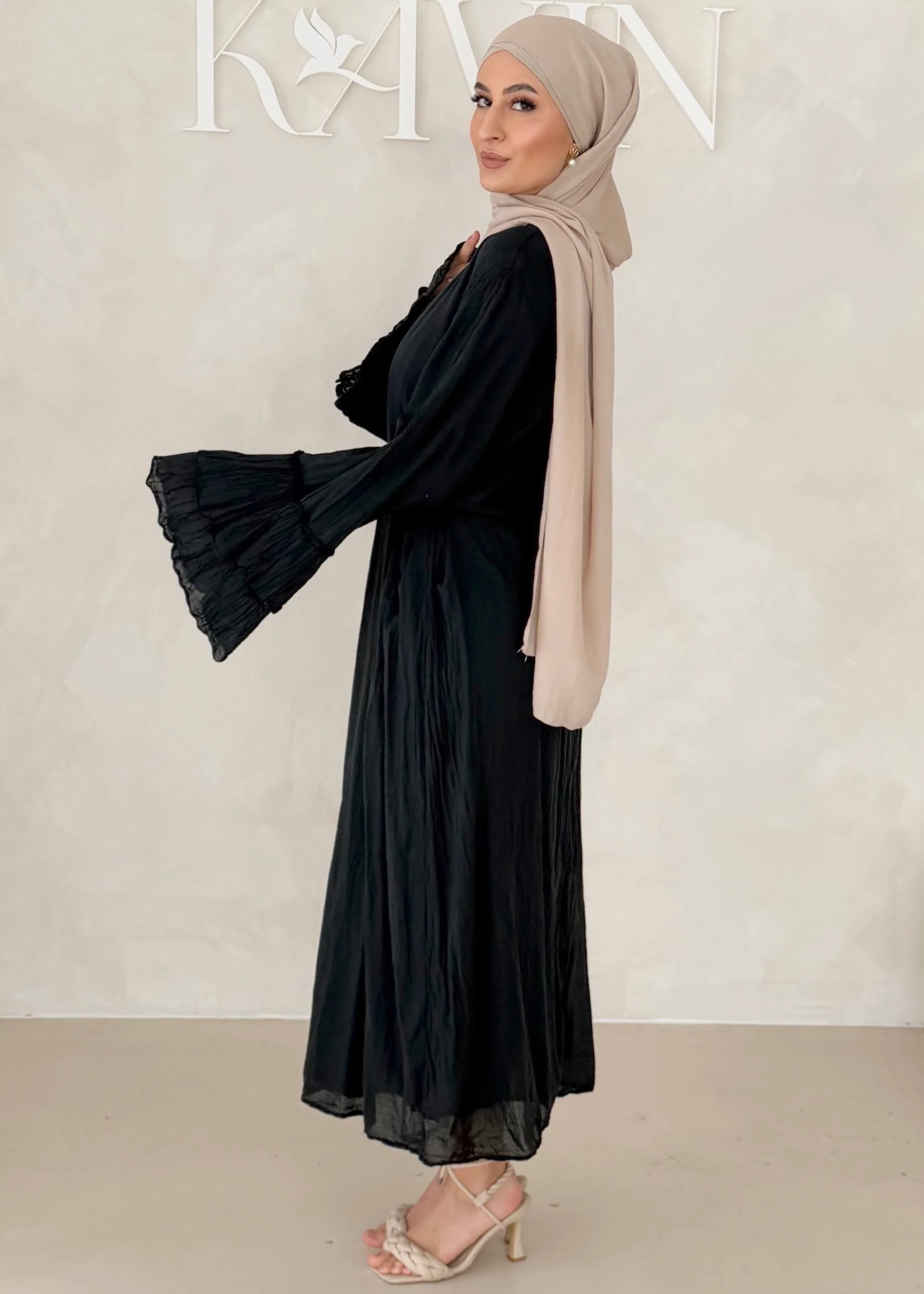 Cotton Kleid mit Trompetenärmeln - Image 33