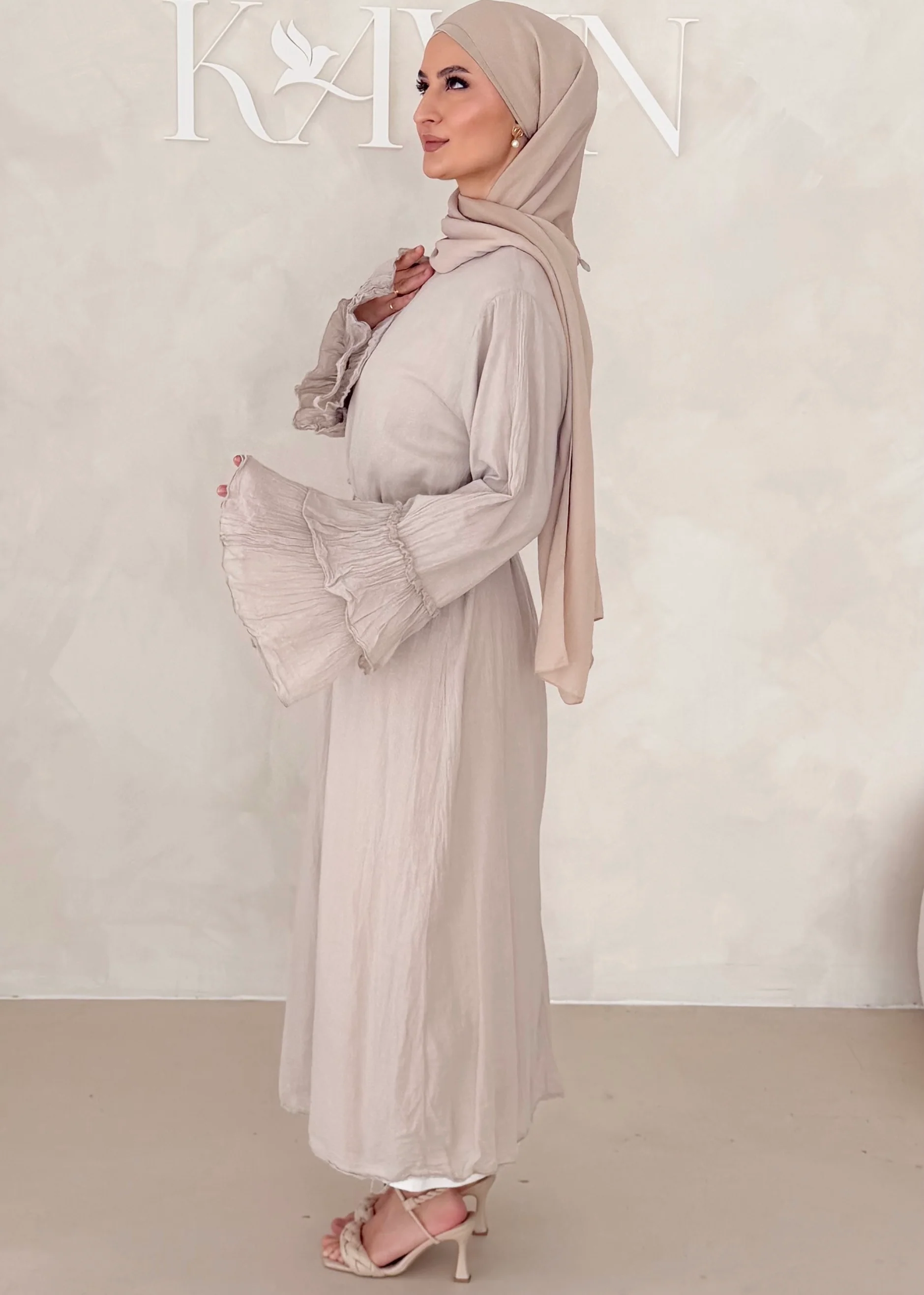 Cotton Kleid mit Trompetenärmeln - Image 7