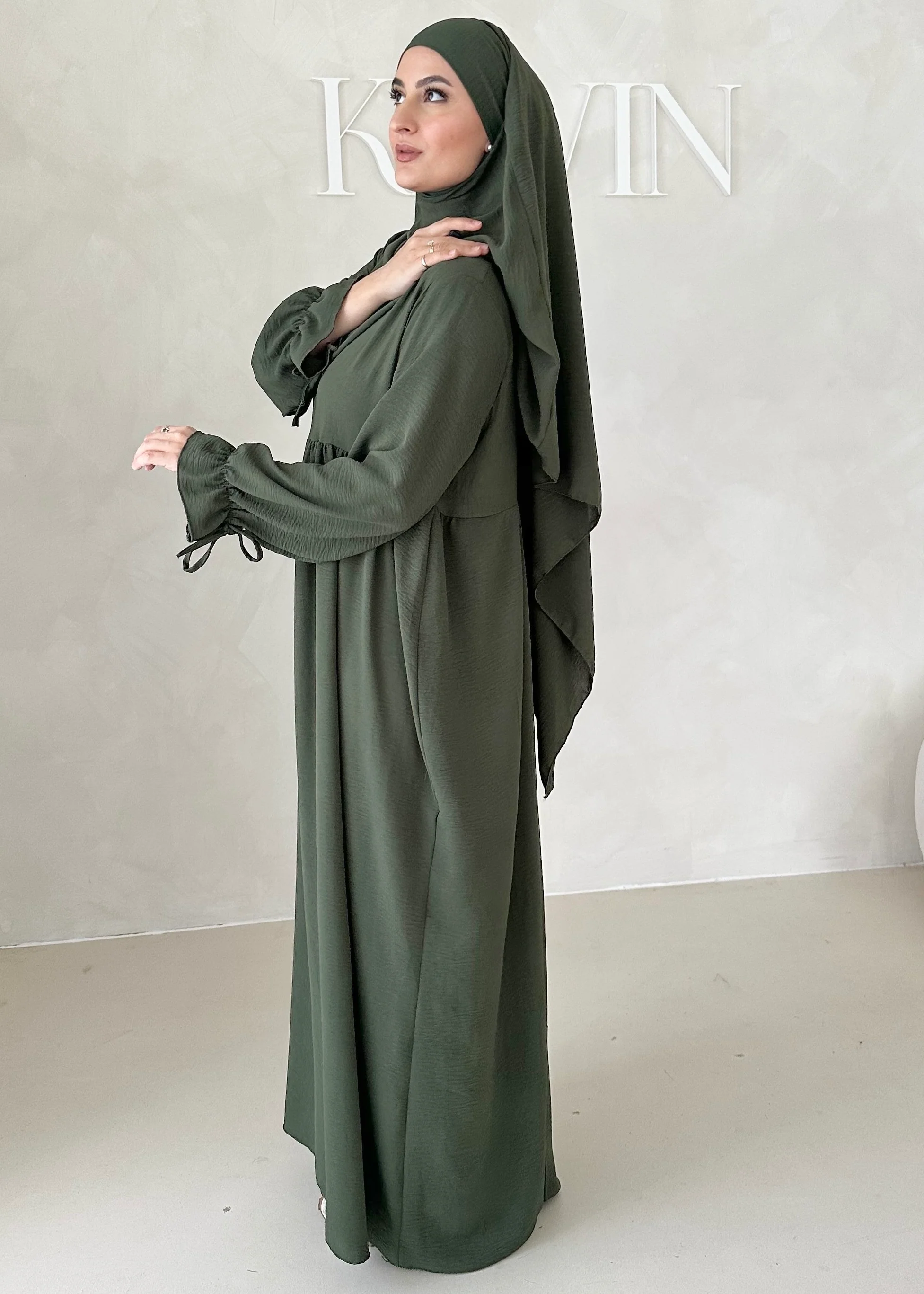 Comfort Abaya Set mit Khimar - Image 12
