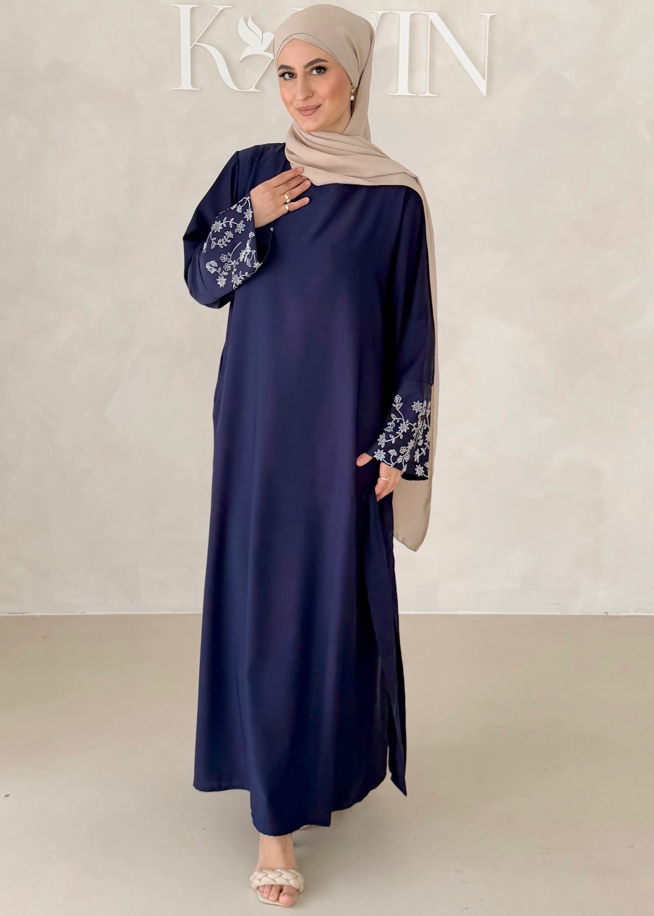Floral Glam Abaya - Image 13