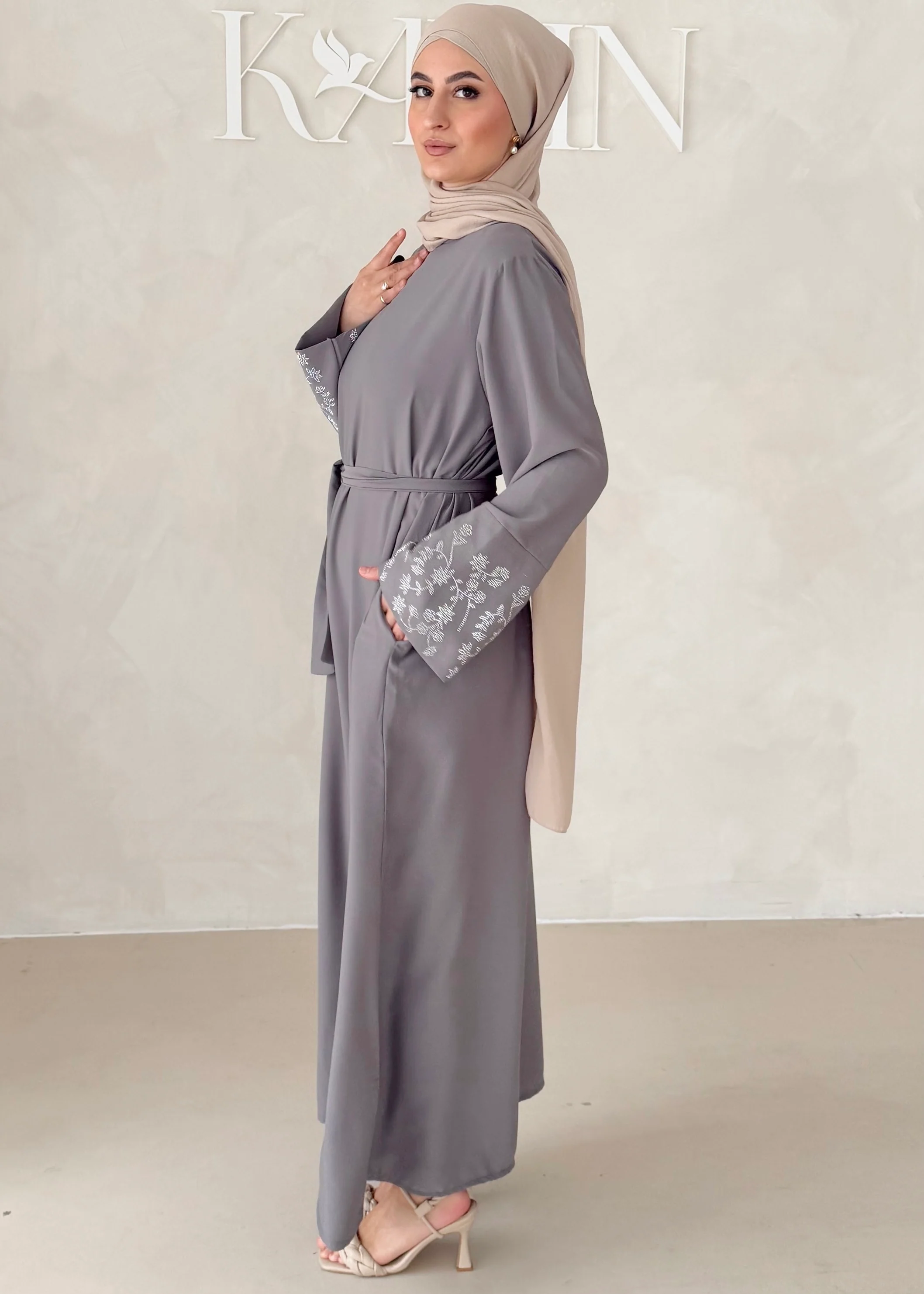 Floral Glam Abaya - Image 17