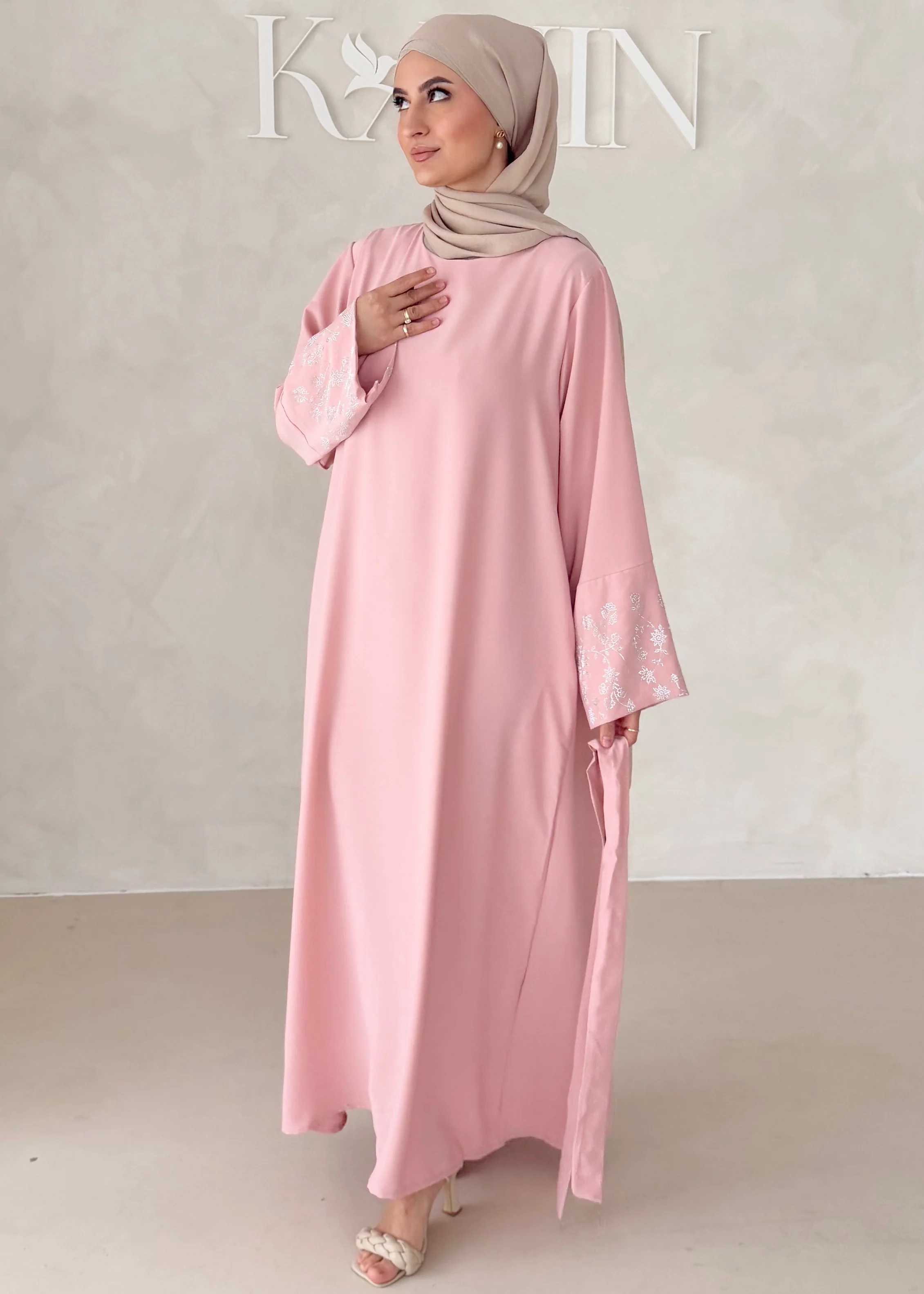 Floral Glam Abaya - Image 22