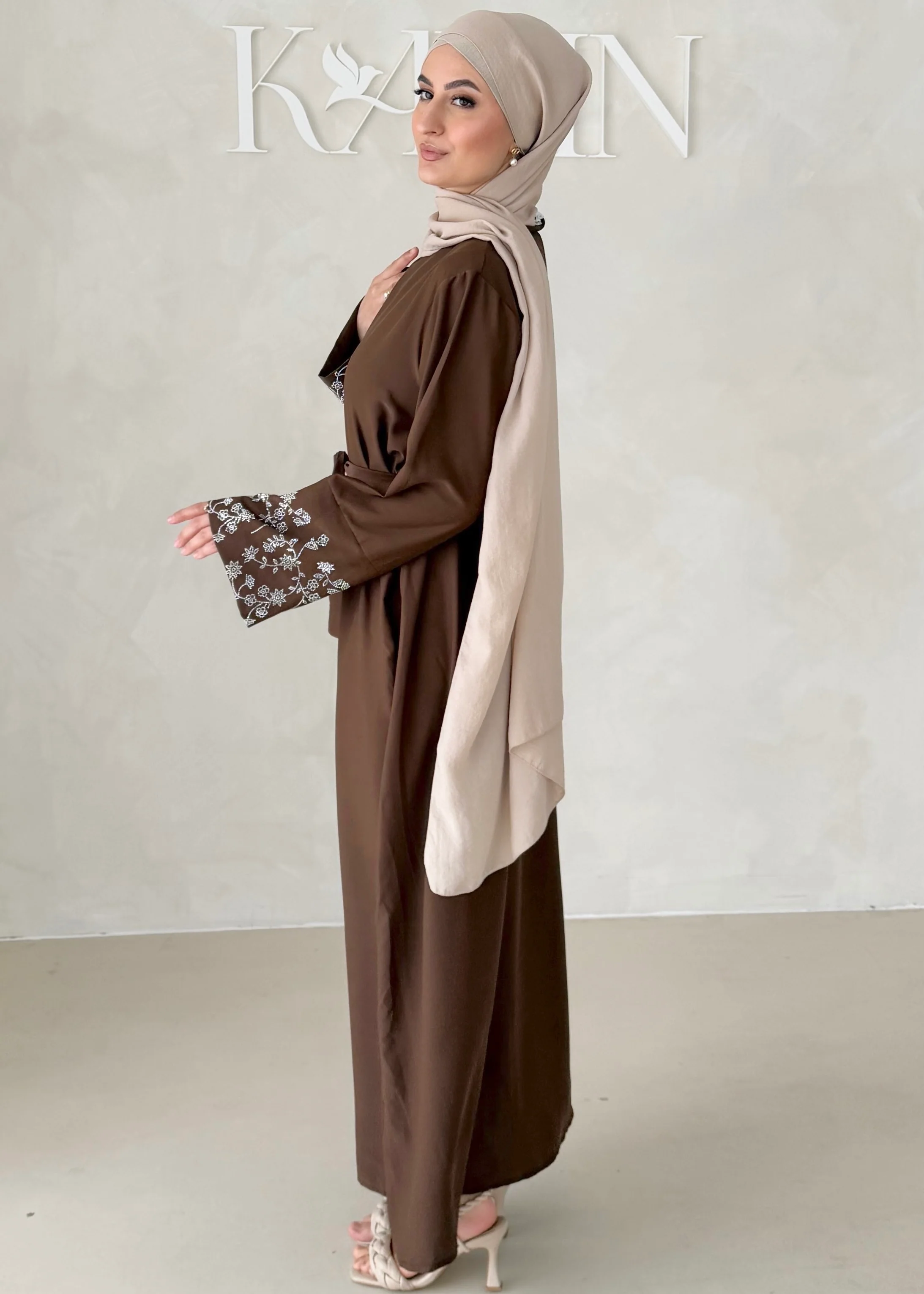 Floral Glam Abaya - Image 5