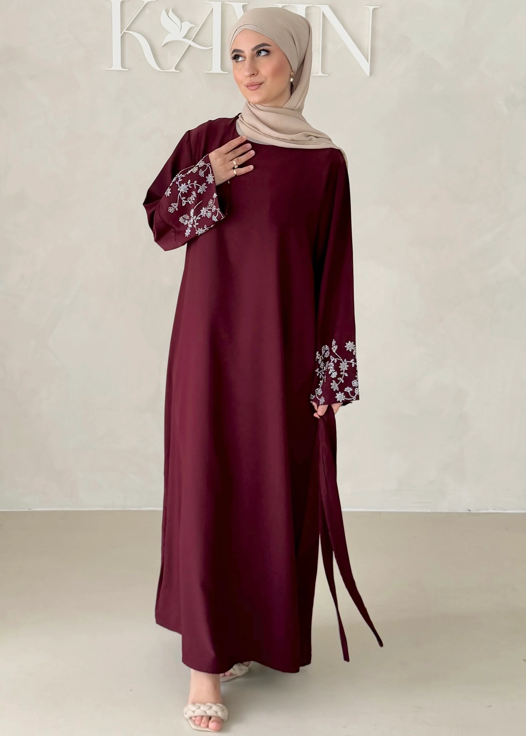 Floral Glam Abaya - Image 7