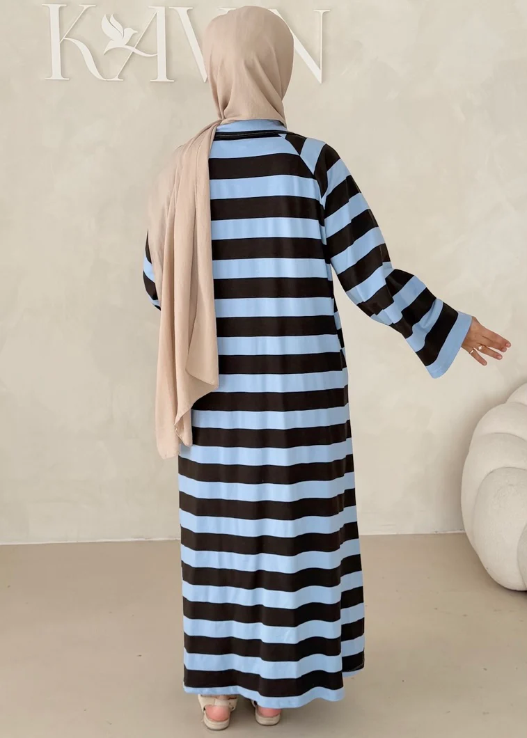 Gestreiftes Kleid - Image 12