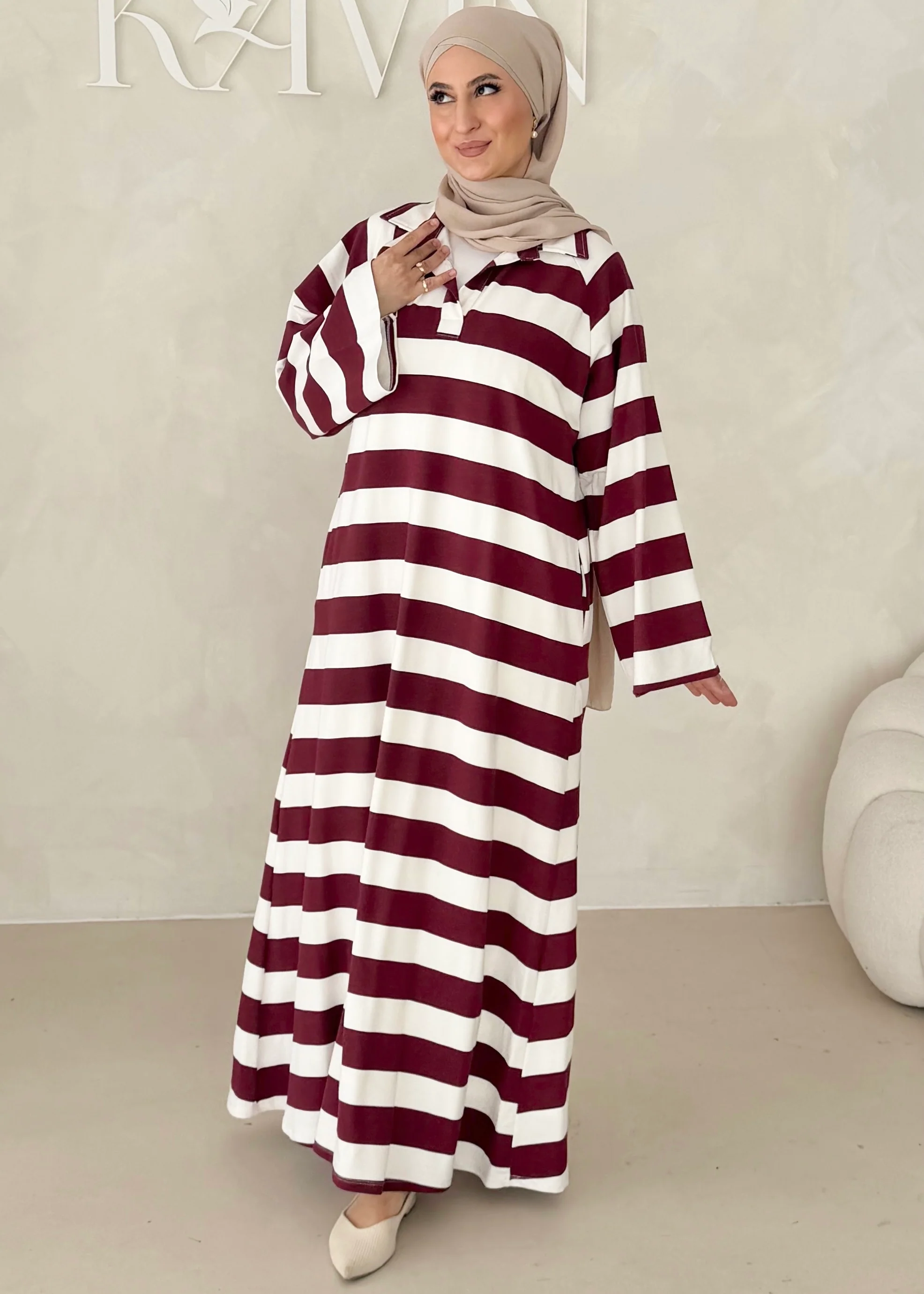Gestreiftes Kleid - Image 16