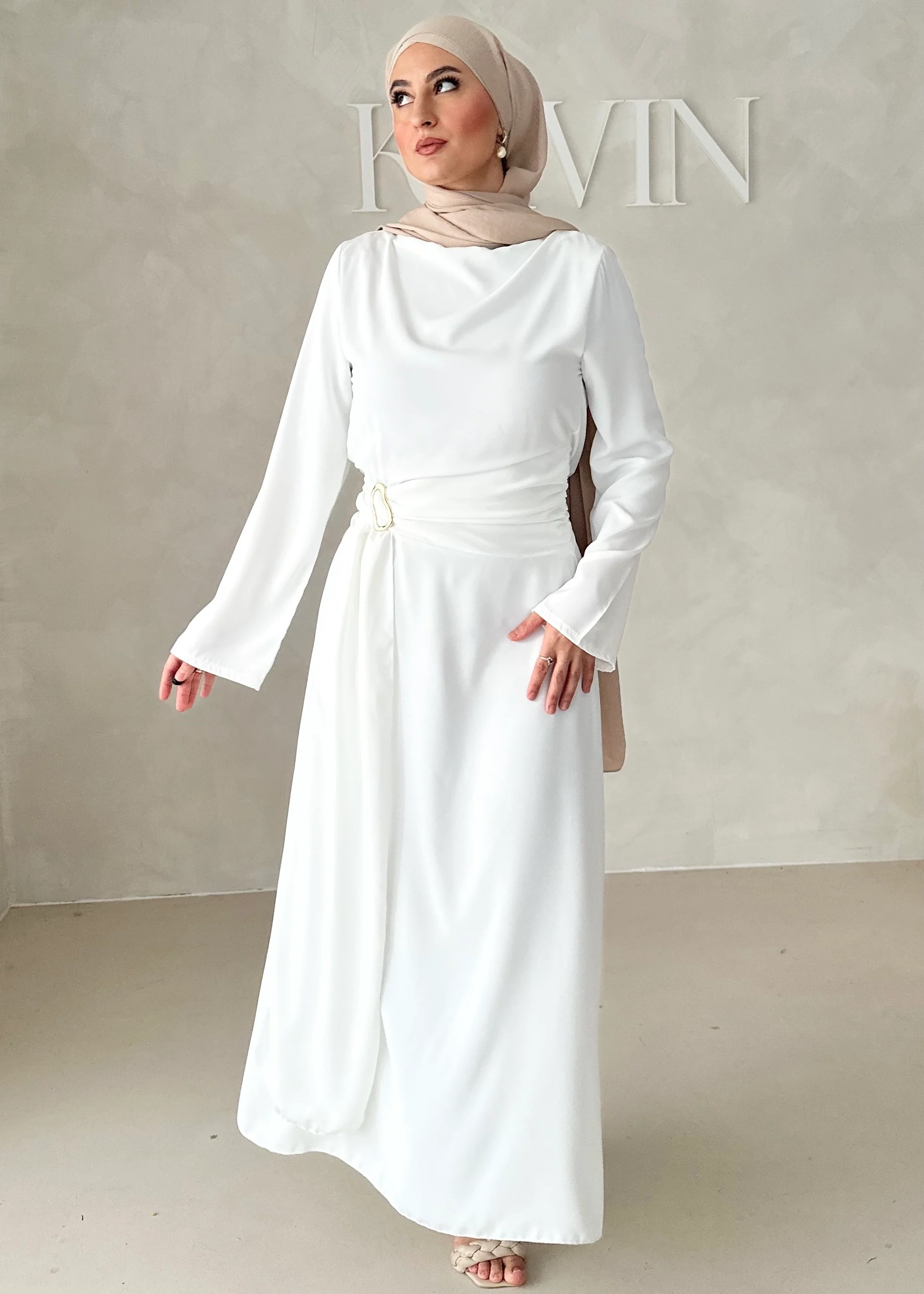 Sleek Abendkleid - Image 12