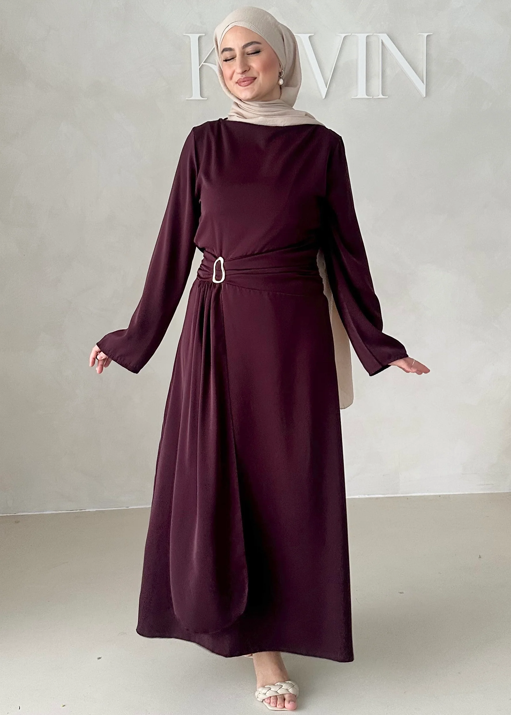 Sleek Abendkleid - Image 18