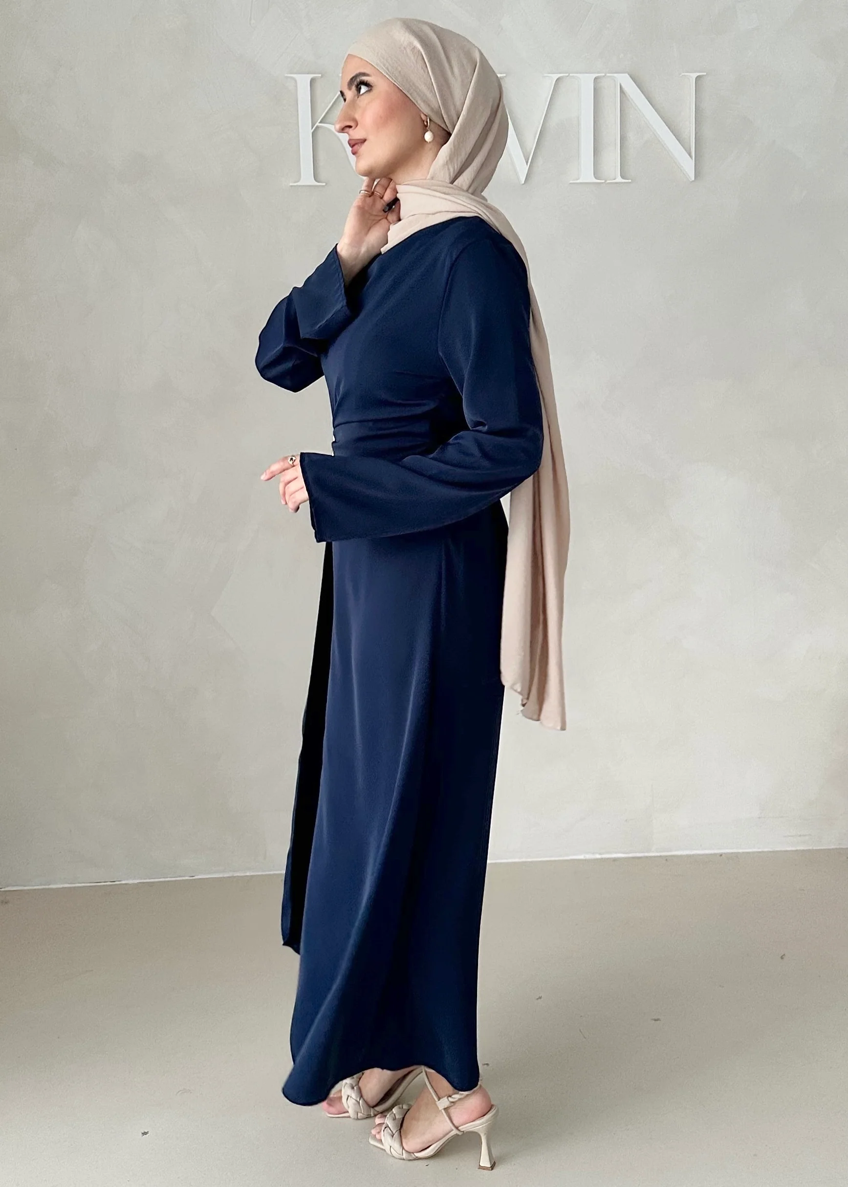 Sleek Abendkleid - Image 22