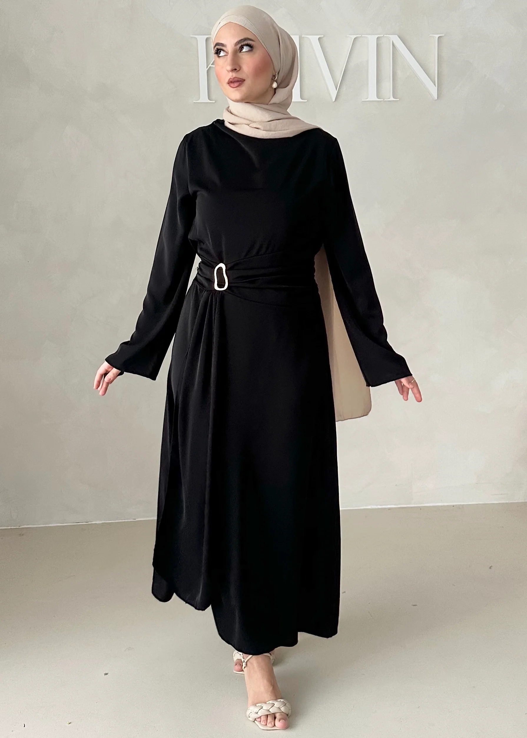 Sleek Abendkleid - Image 24