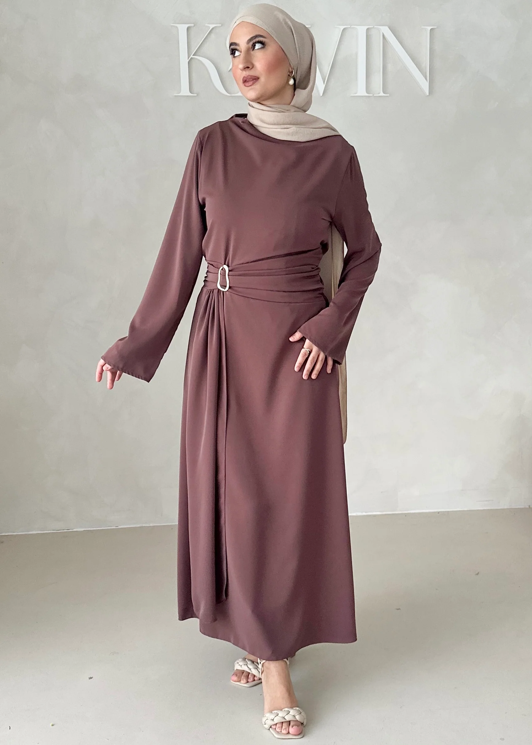 Sleek Abendkleid - Image 4