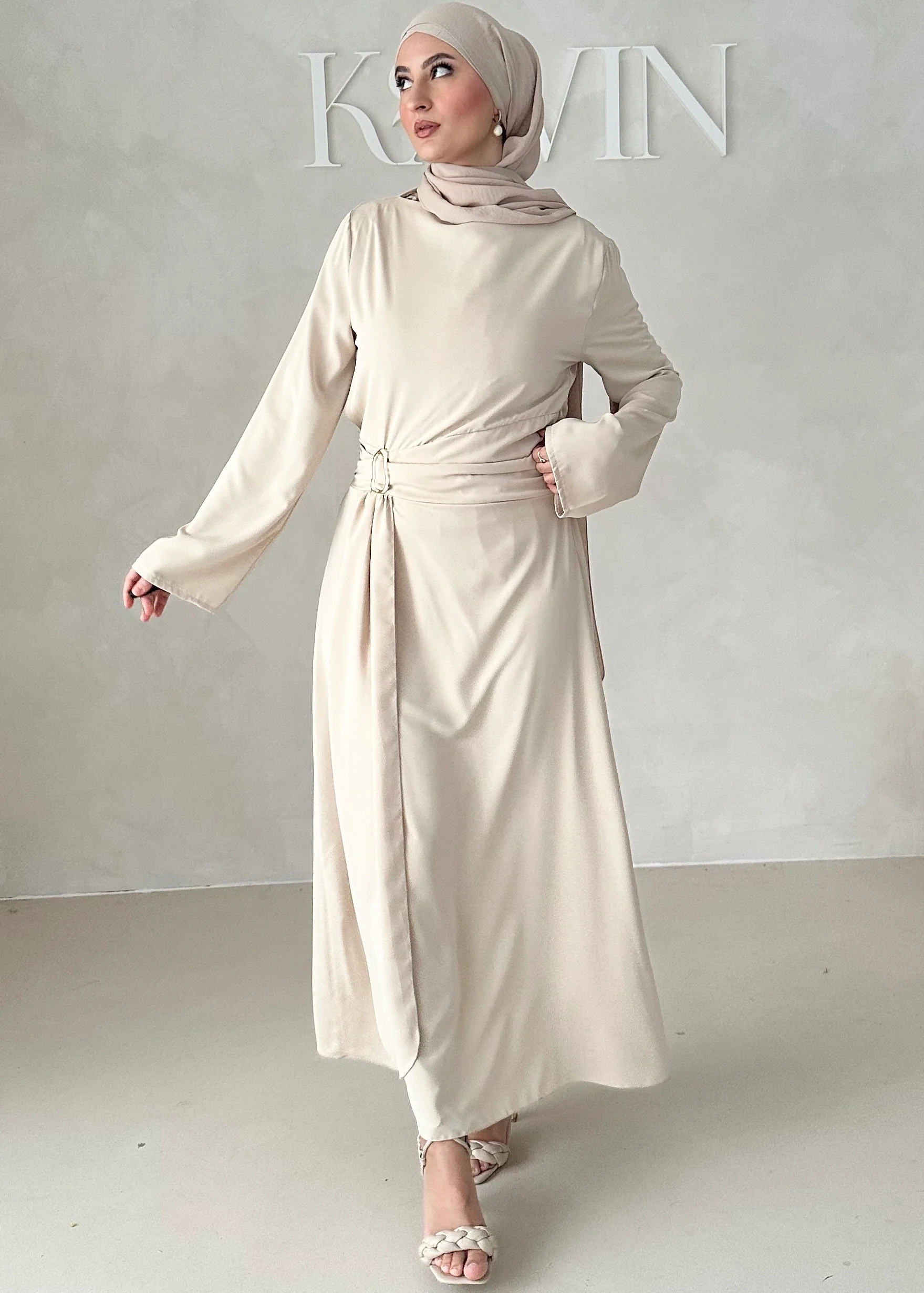 Sleek Abendkleid - Image 9