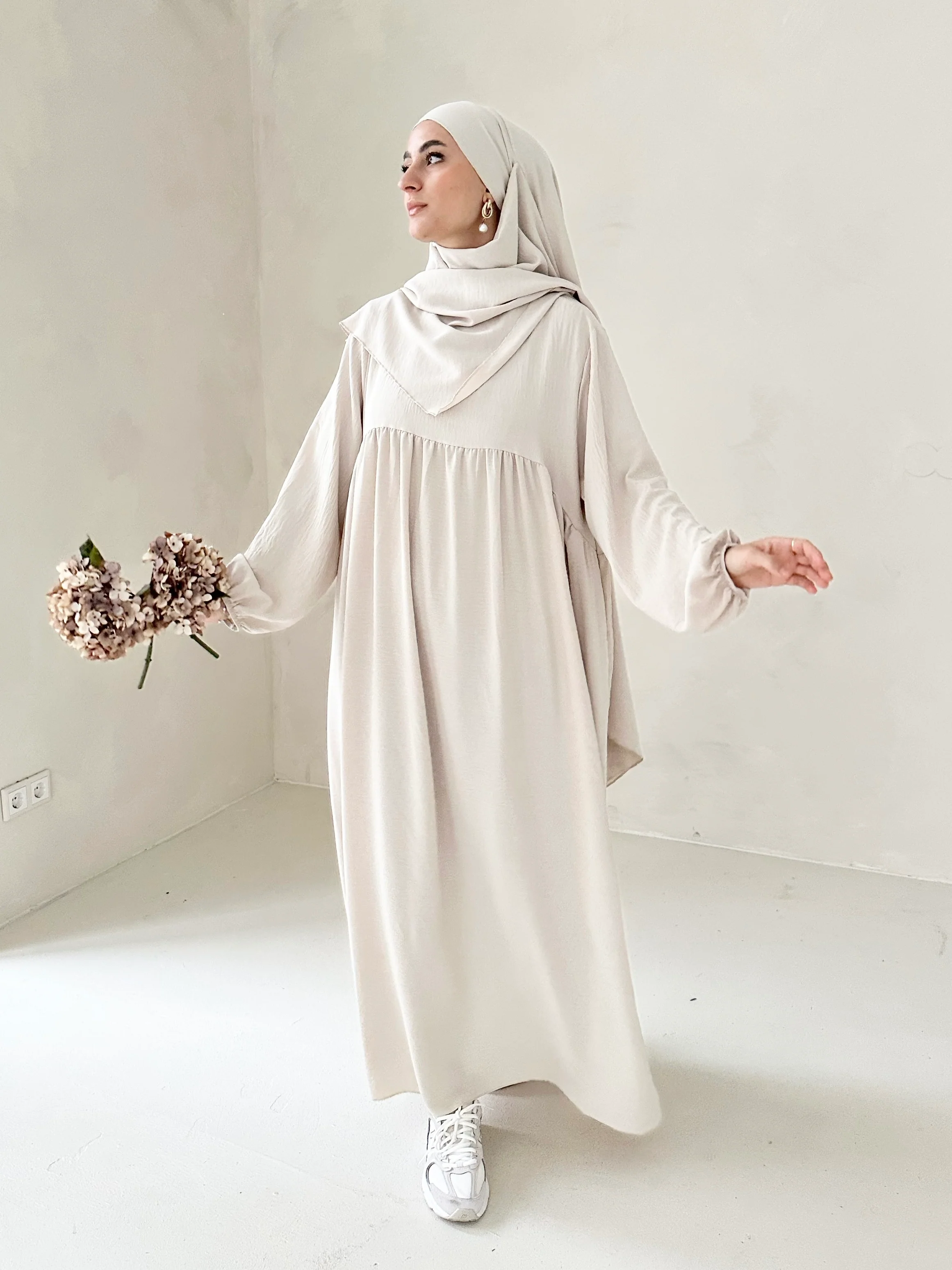 DAILY Abaya SET mit Khimar - Image 8