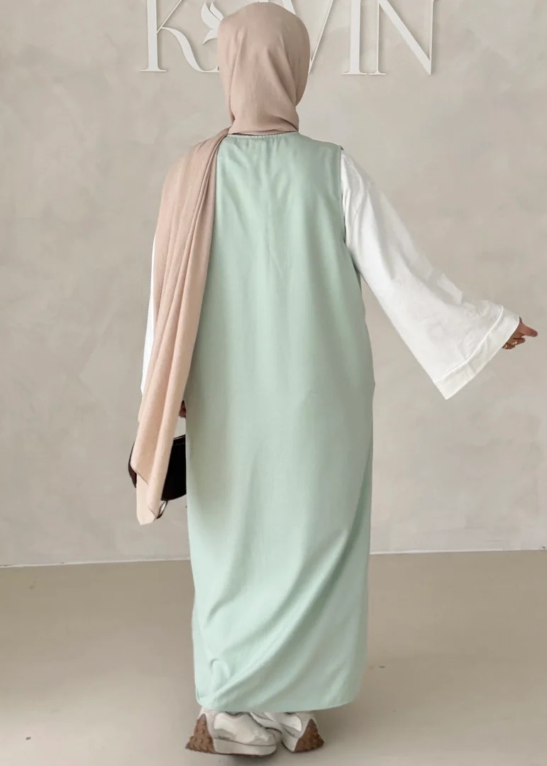 Kurzarm Essential Kleid - Image 20