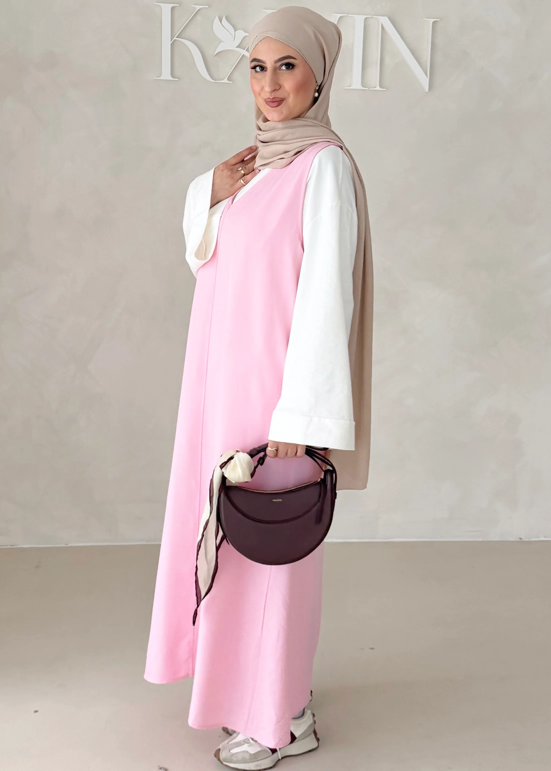 Kurzarm Essential Kleid - Image 21