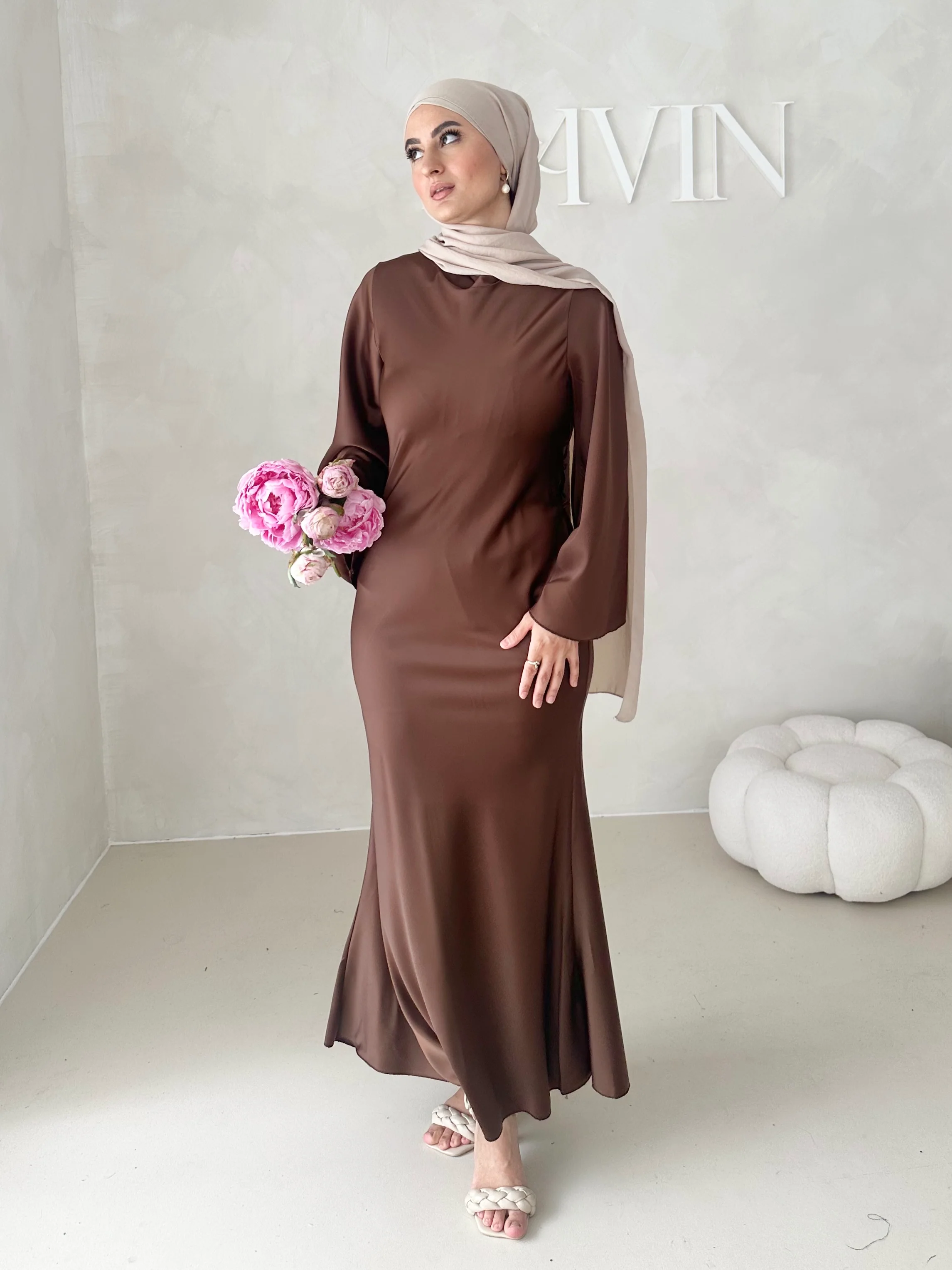 Satin-Optik Kleid - Image 19
