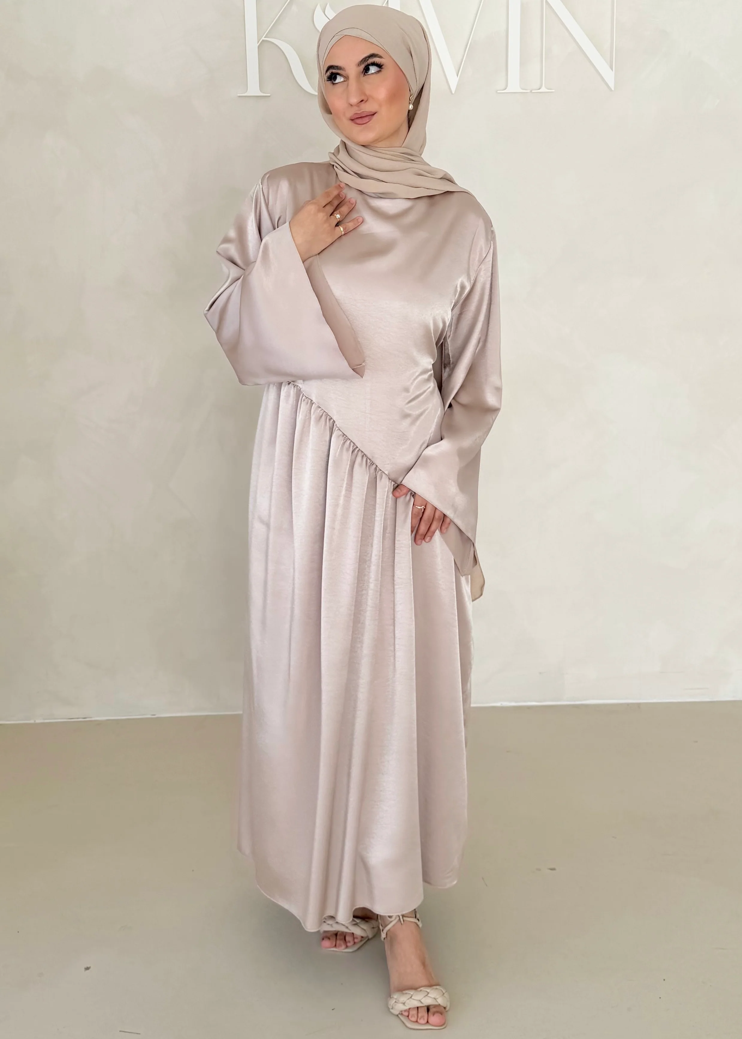Melek Abaya - Image 4