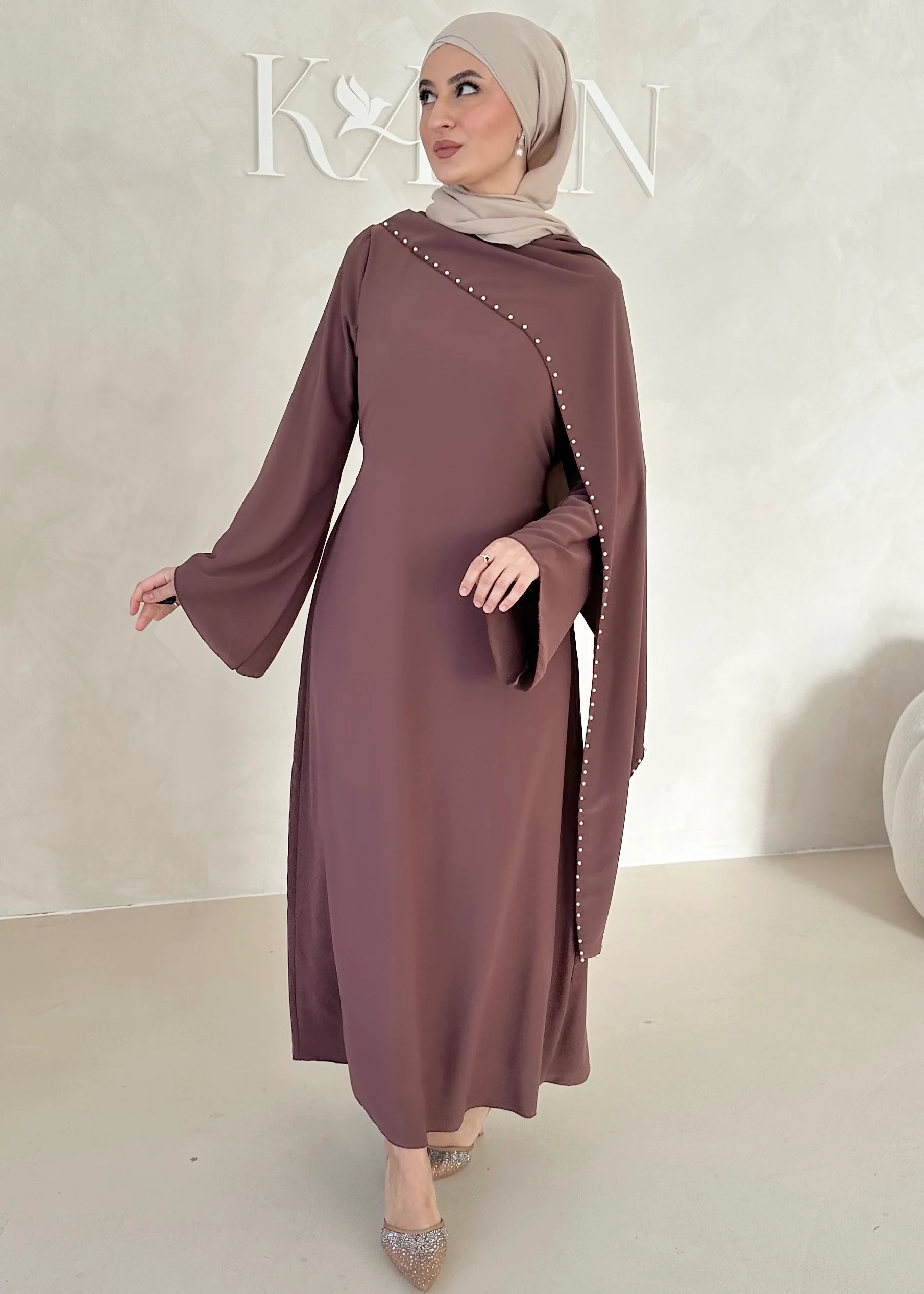 Pearl Kleid MIT Schulterschleppe - Image 15