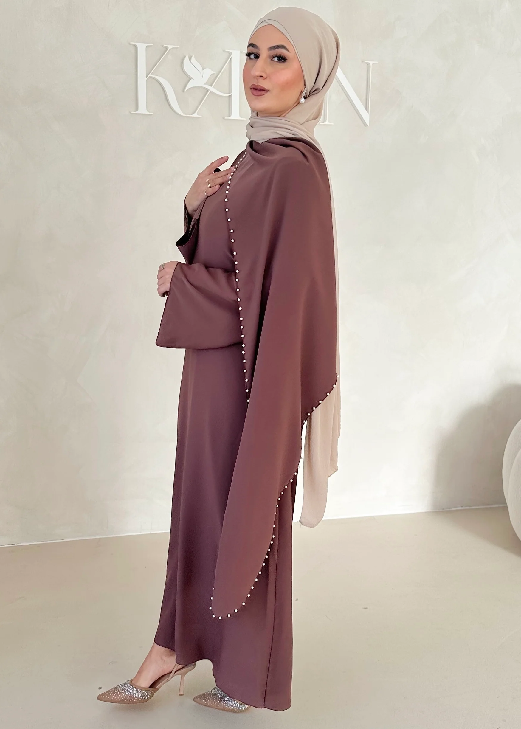 Pearl Kleid MIT Schulterschleppe - Image 16