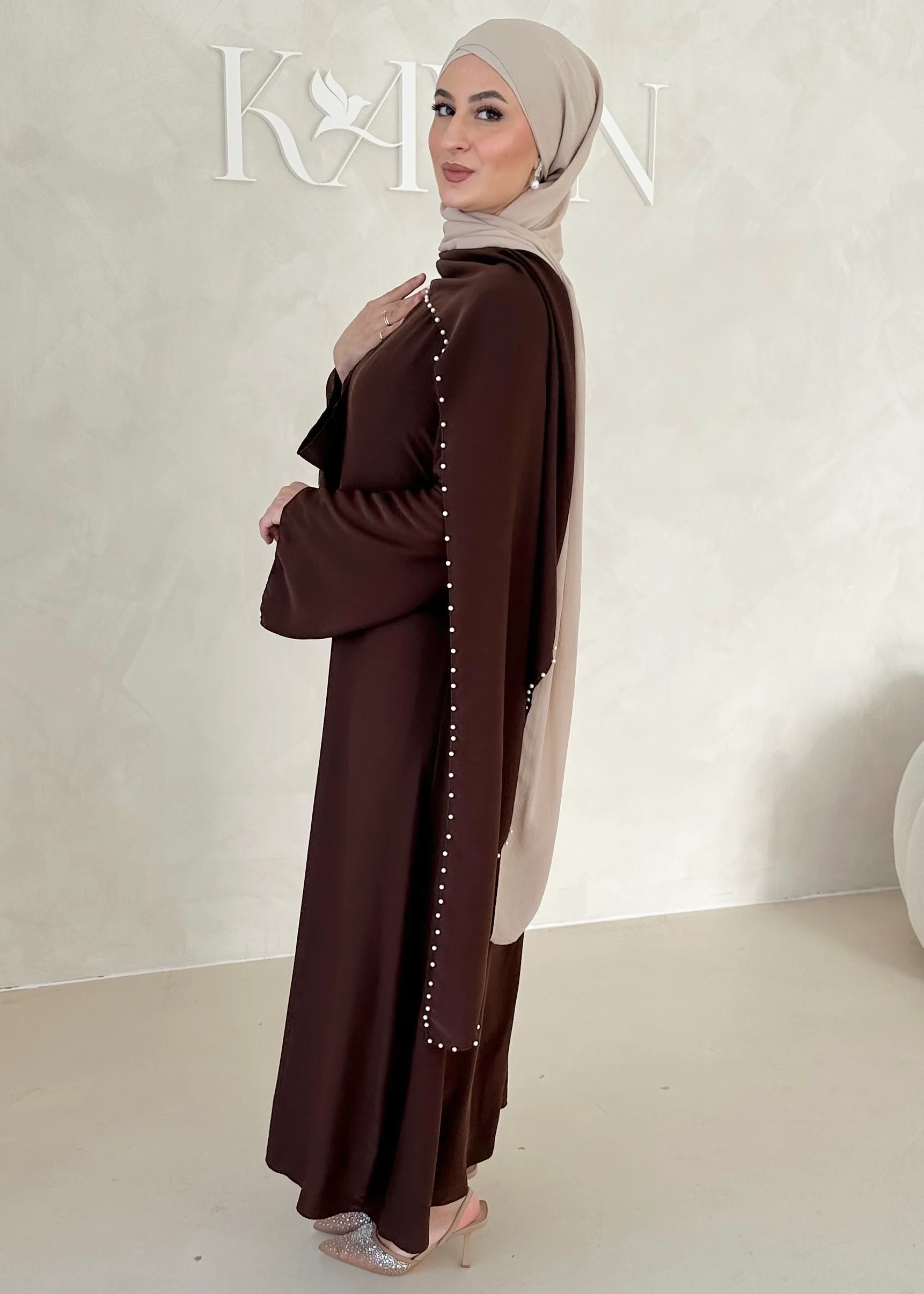 Pearl Kleid MIT Schulterschleppe - Image 21
