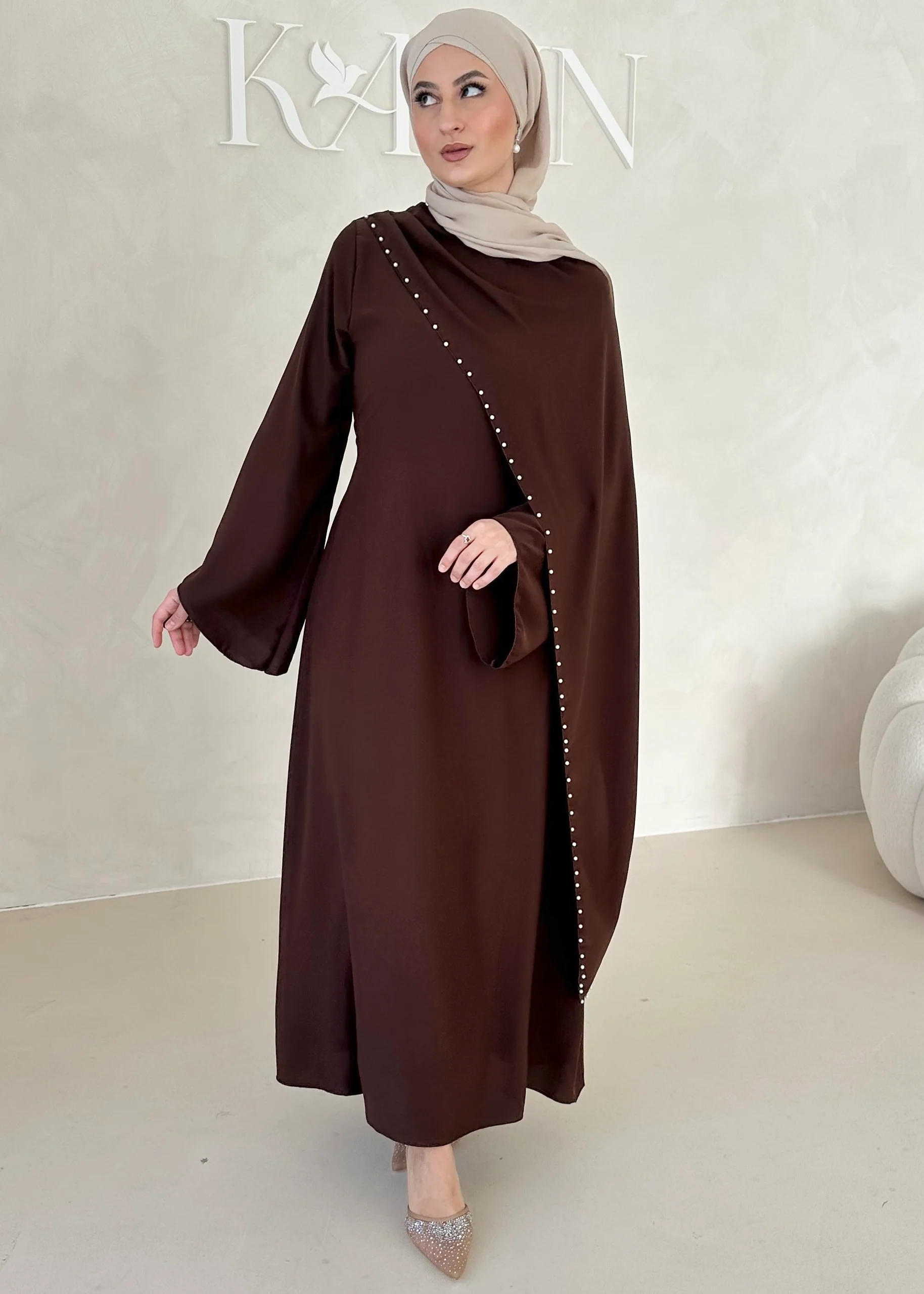 Pearl Kleid MIT Schulterschleppe - Image 22