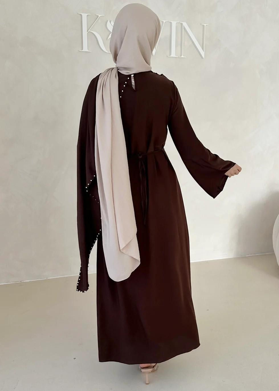 Pearl Kleid MIT Schulterschleppe - Image 23