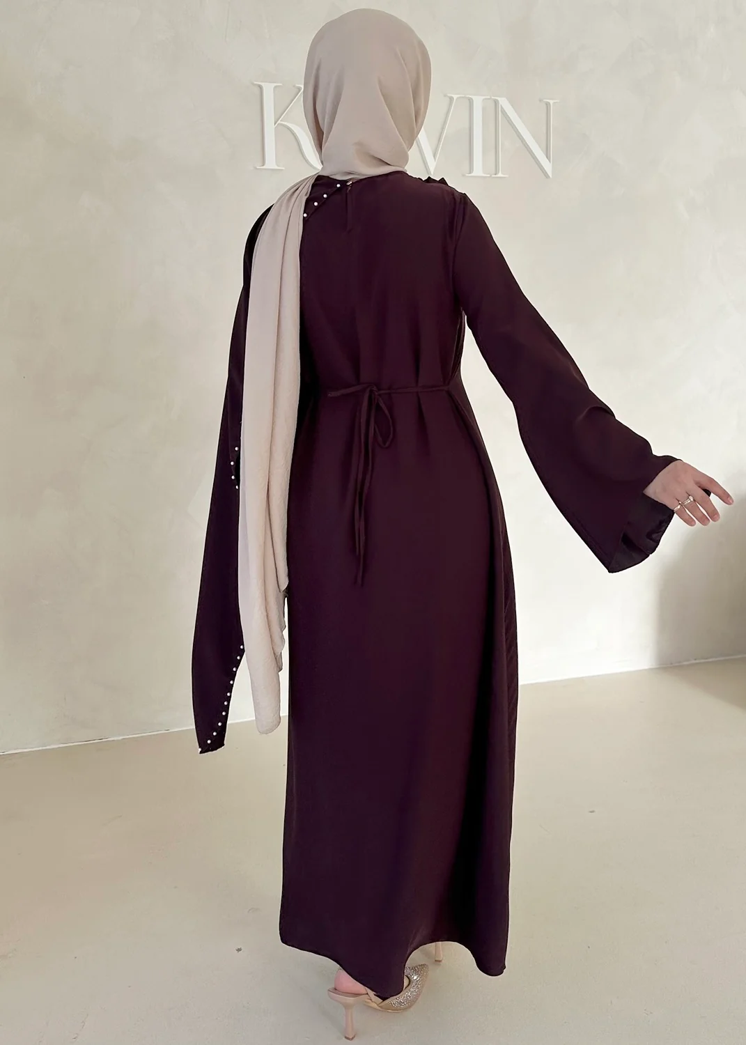Pearl Kleid MIT Schulterschleppe - Image 3