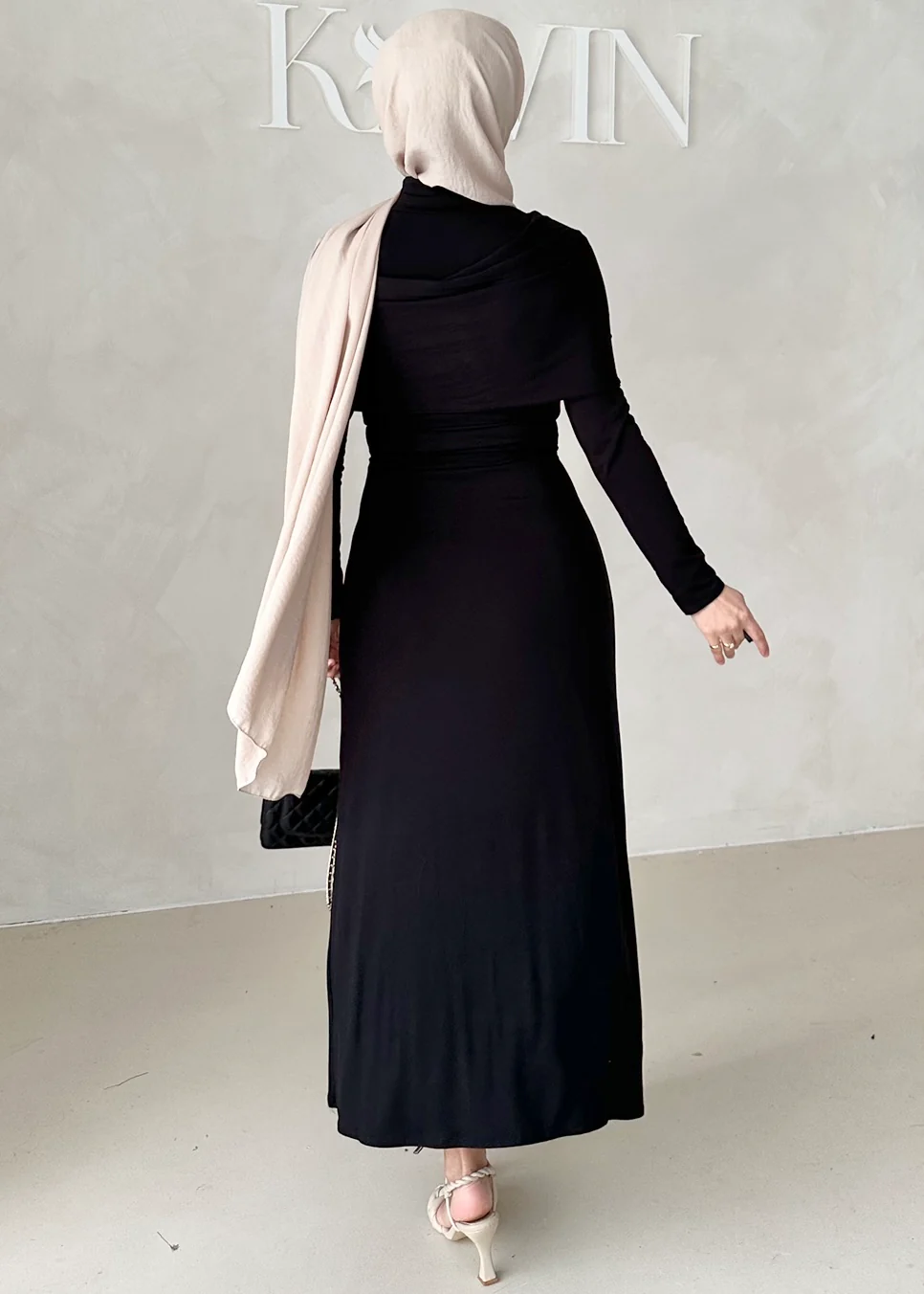 Veloura Kleid - Image 26