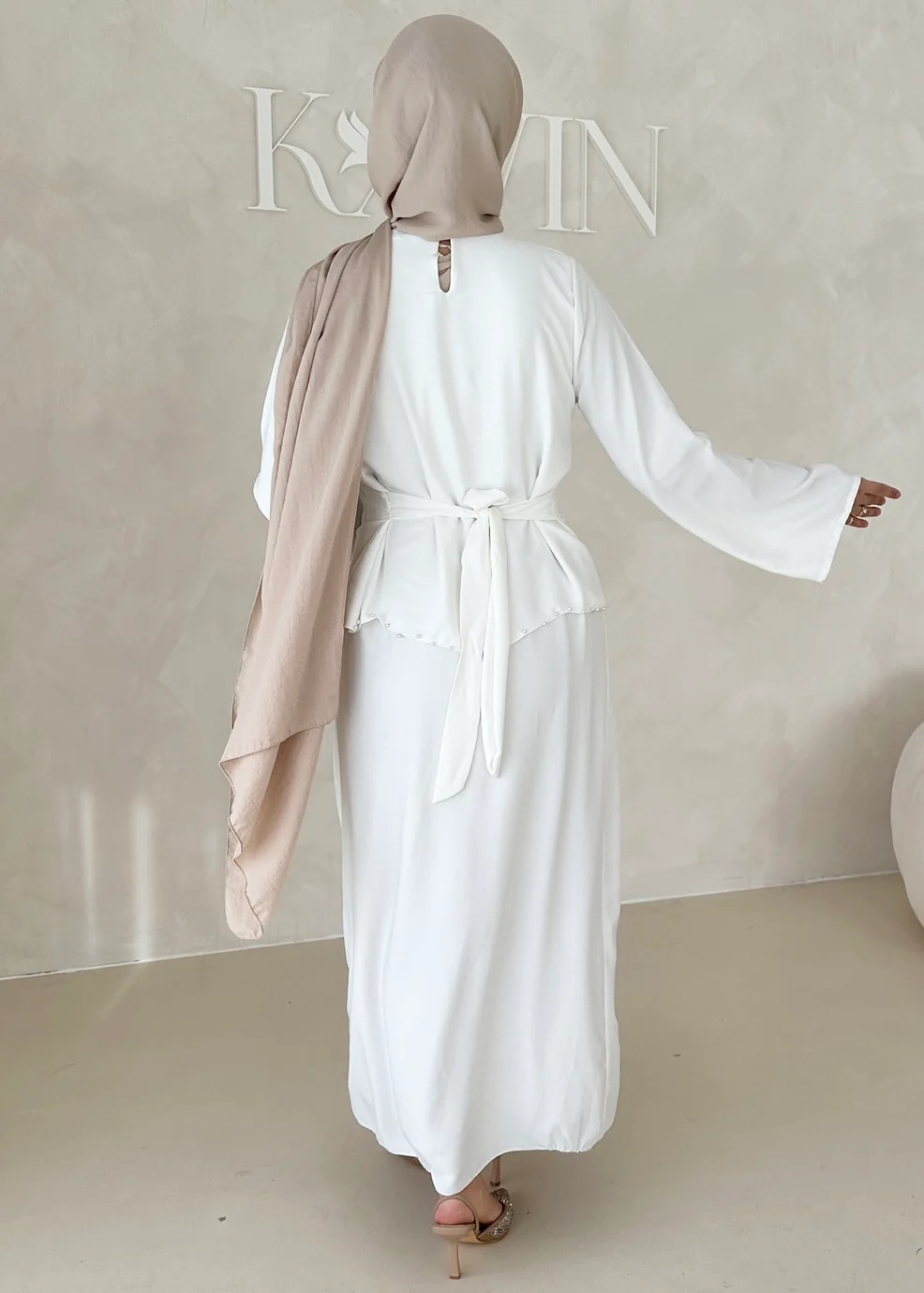Zweilagiges Pearl Kleid - Image 12