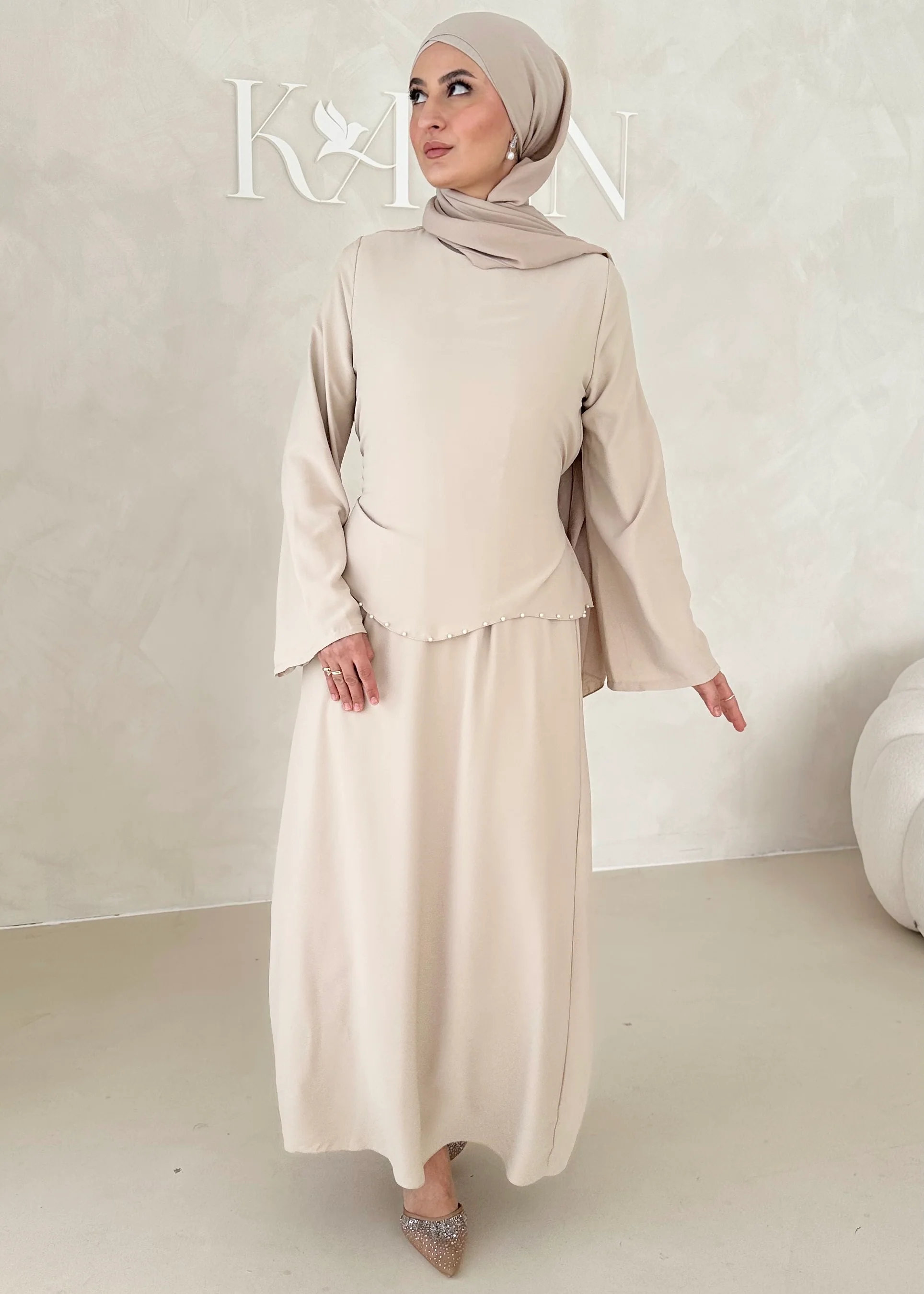 Zweilagiges Pearl Kleid - Image 13