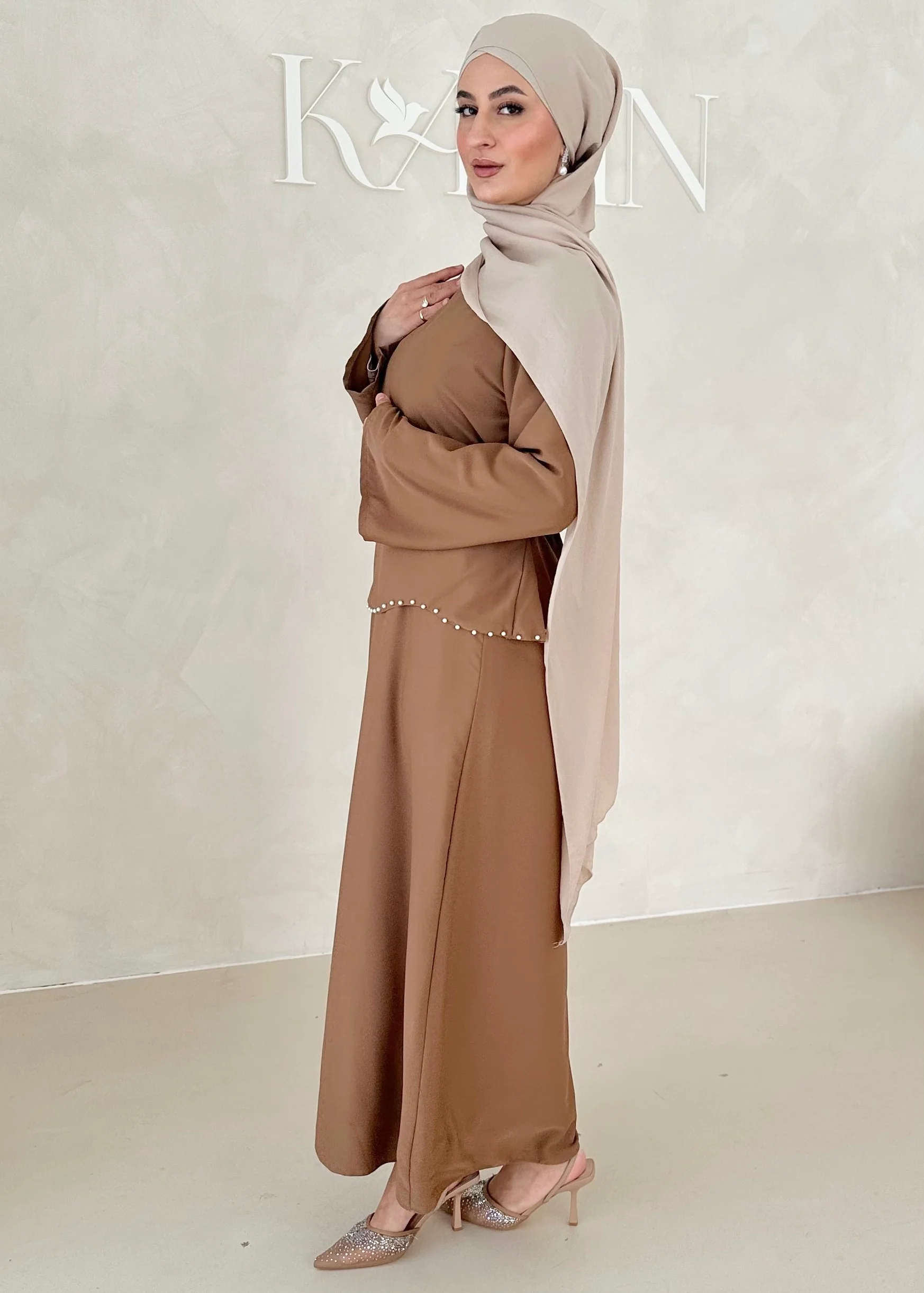 Zweilagiges Pearl Kleid - Image 17