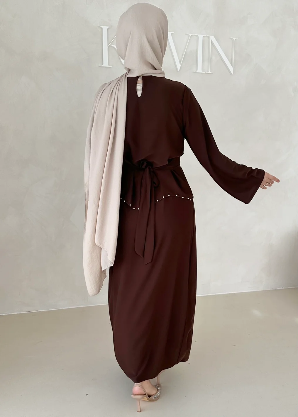 Zweilagiges Pearl Kleid - Image 21
