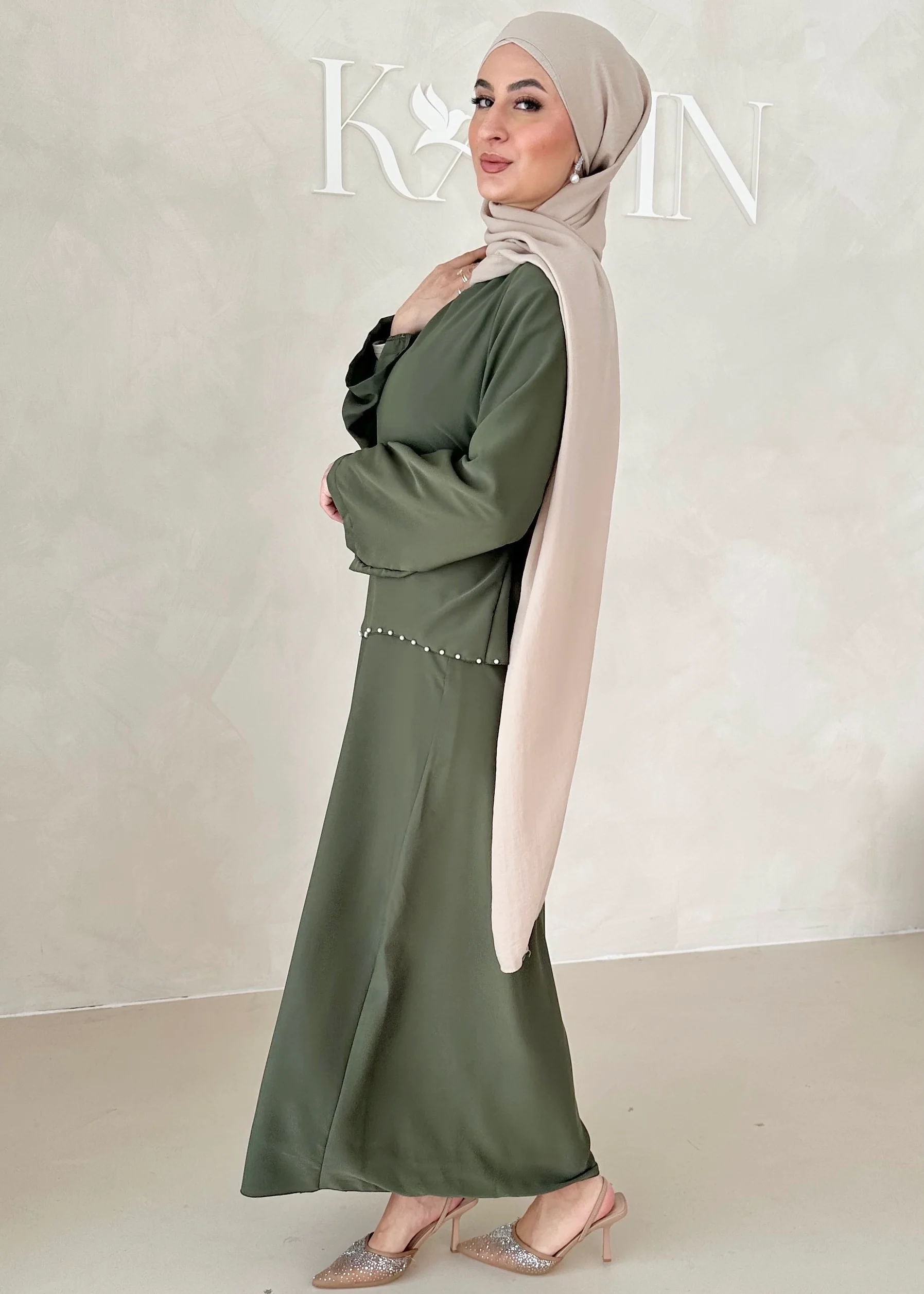 Zweilagiges Pearl Kleid - Image 23